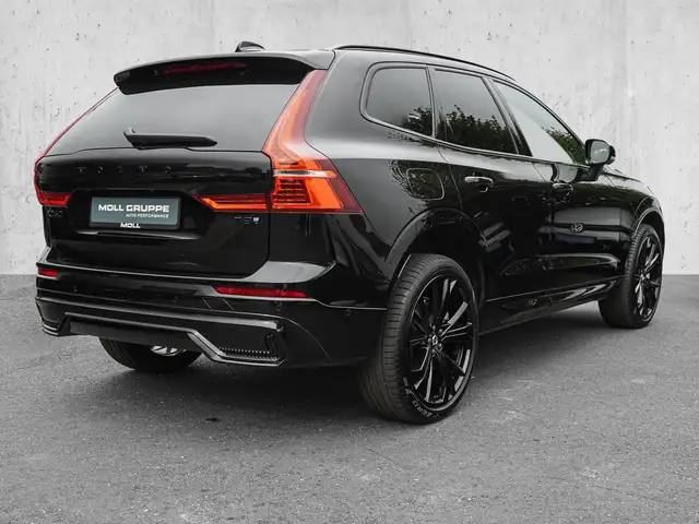 Volvo XC60 view 4