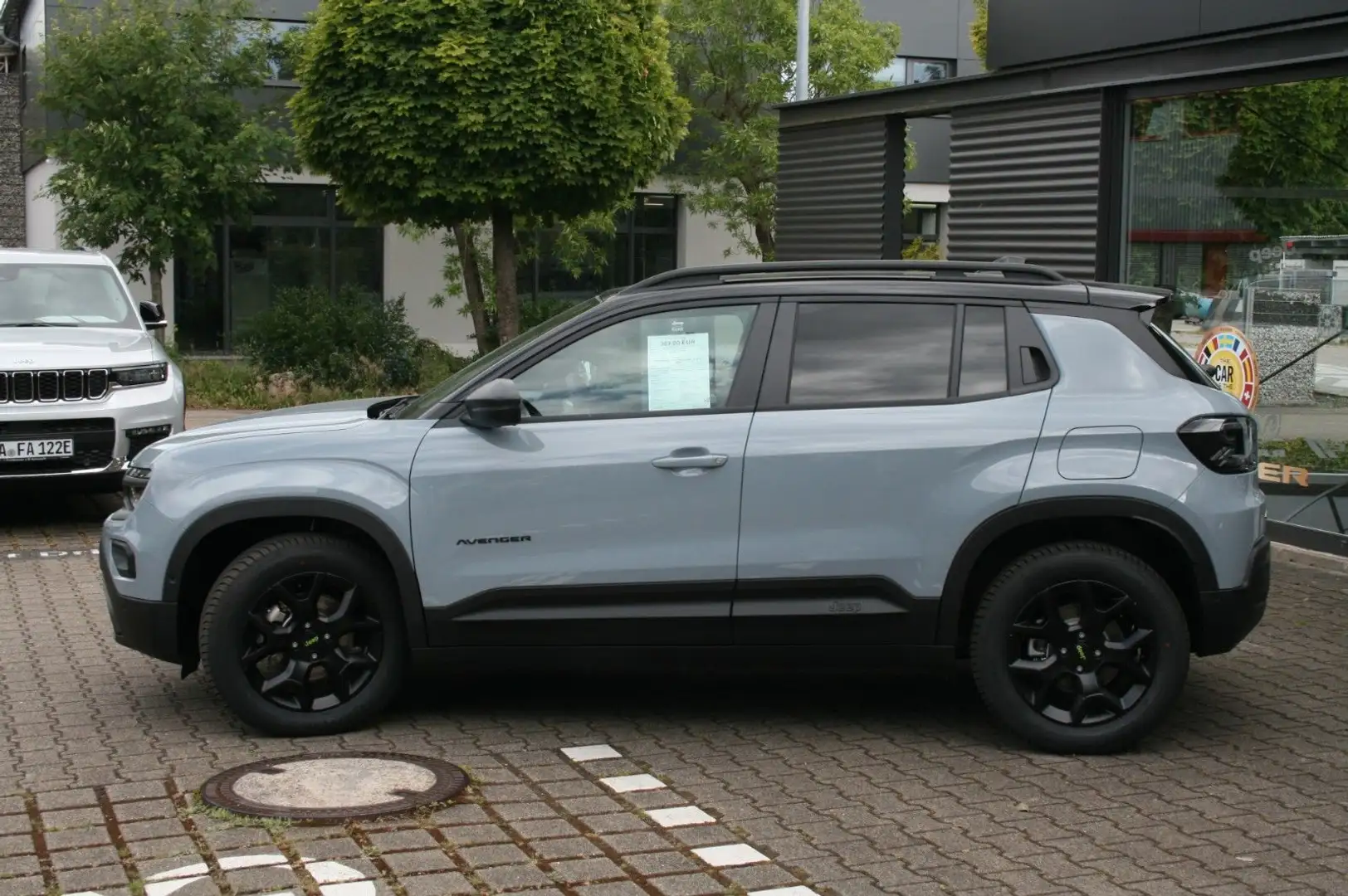 Jeep Avenger Overland Mild-Hybrid 4xe Gris - 2