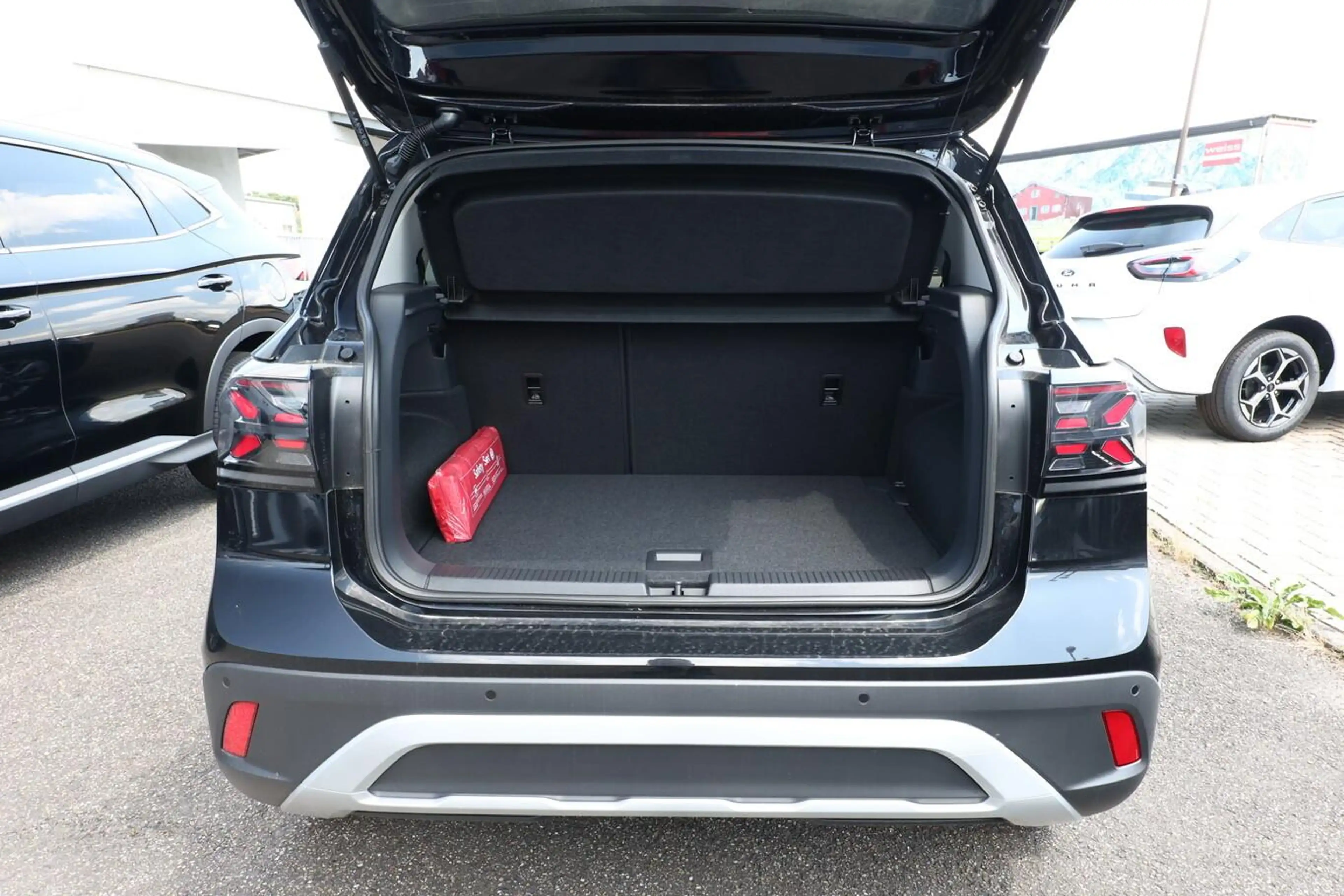 Volkswagen T-Cross DSG Matrix 2ZKlima PrivG KAM R2D SHZ PDC 85 kW ... — photo 11