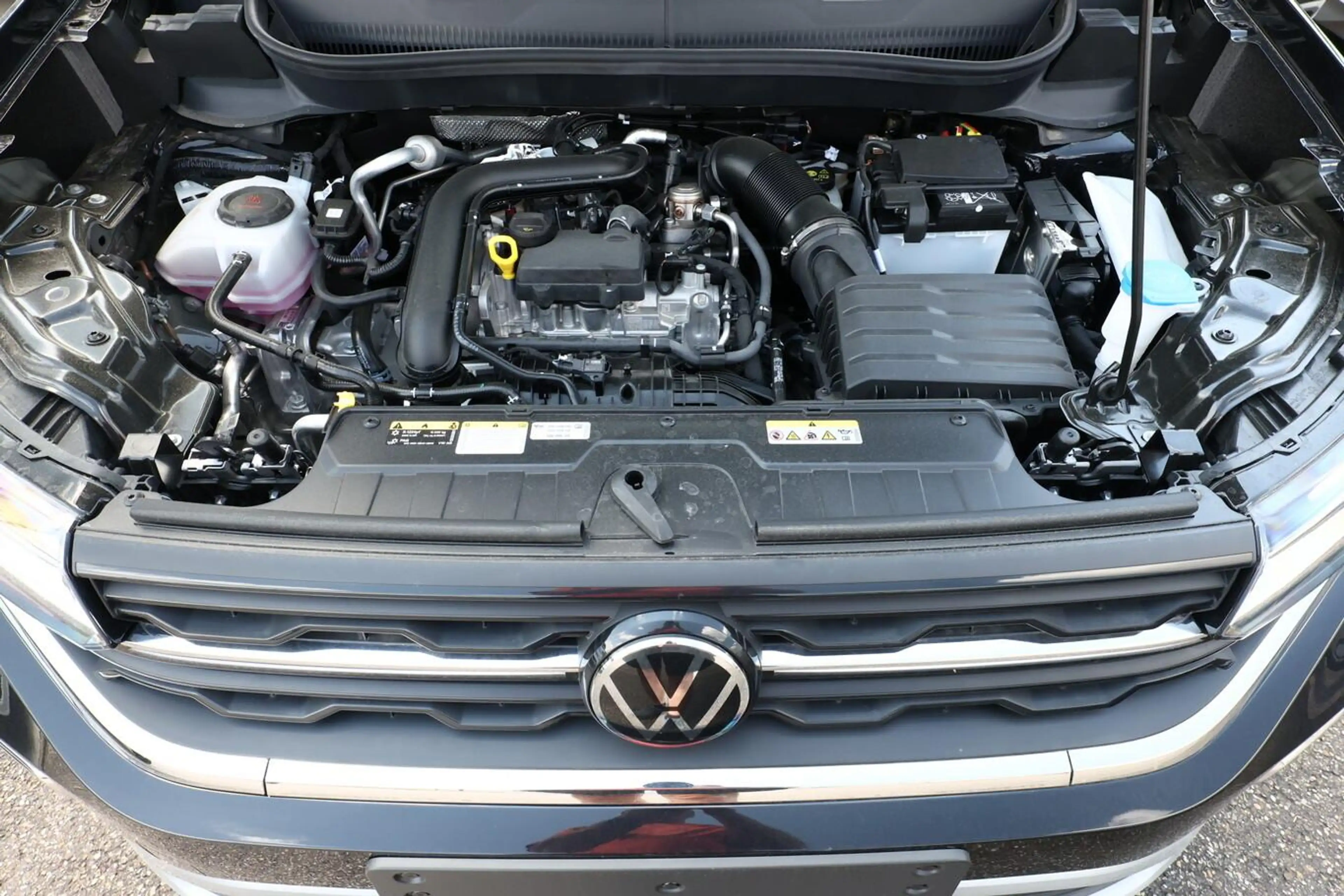 Volkswagen T-Cross DSG Matrix 2ZKlima PrivG KAM R2D SHZ PDC 85 kW ... — photo 12