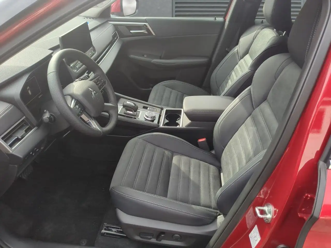 Mitsubishi Outlander 2026