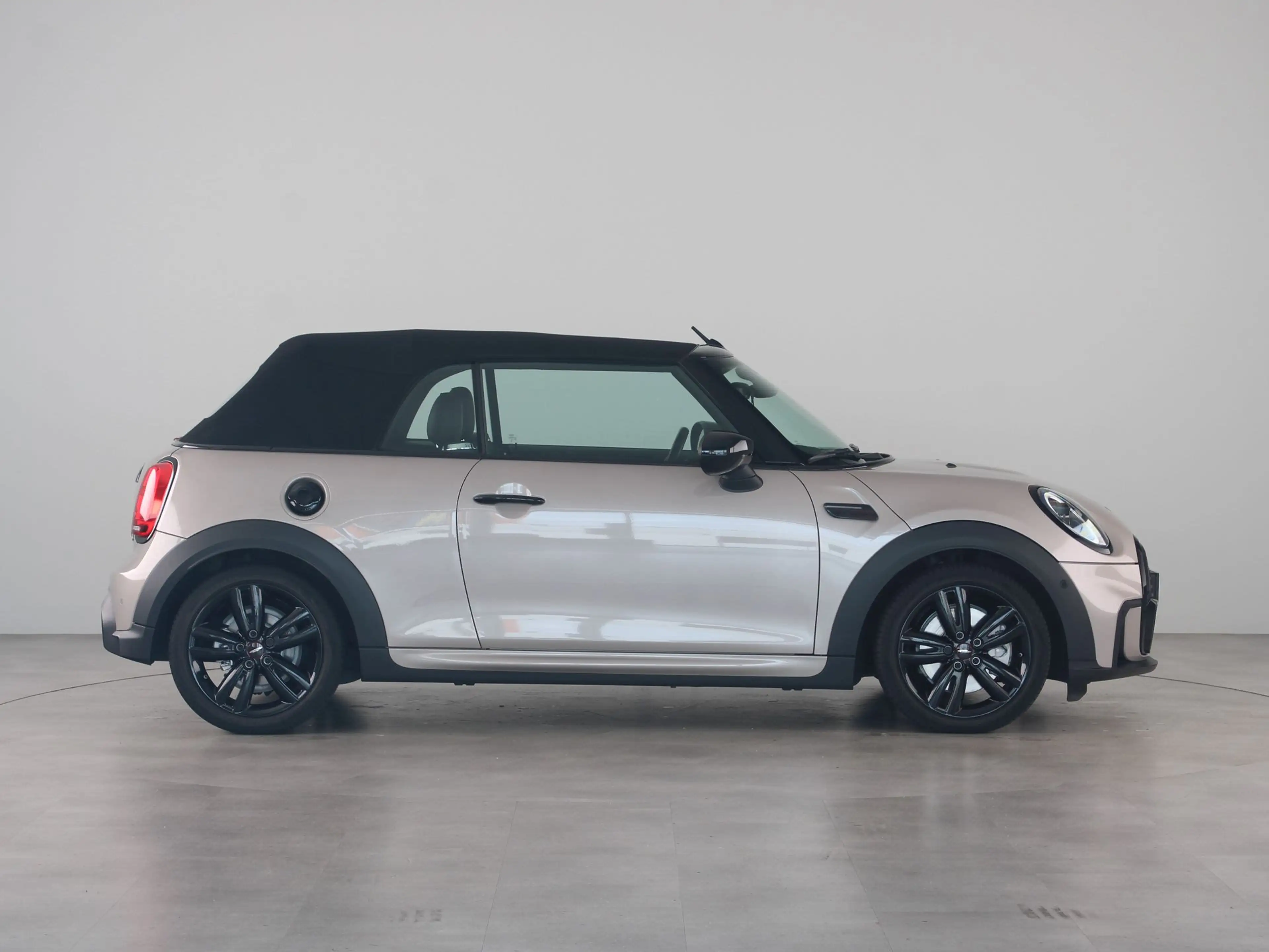 MINI Cooper S Cabrio Rockingham GT Aut. — photo 11