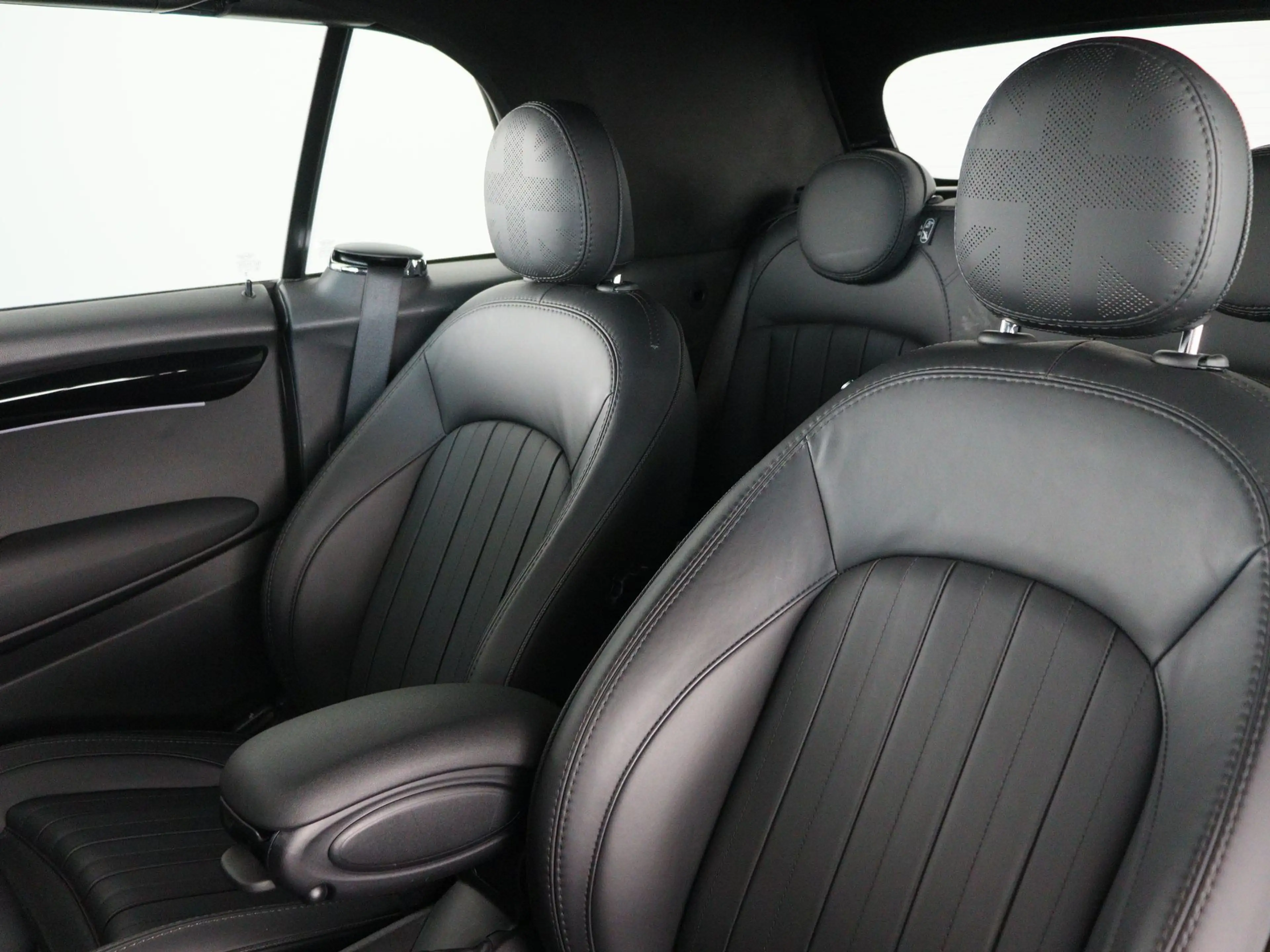 MINI Cooper S Cabrio Rockingham GT Aut. — photo 5