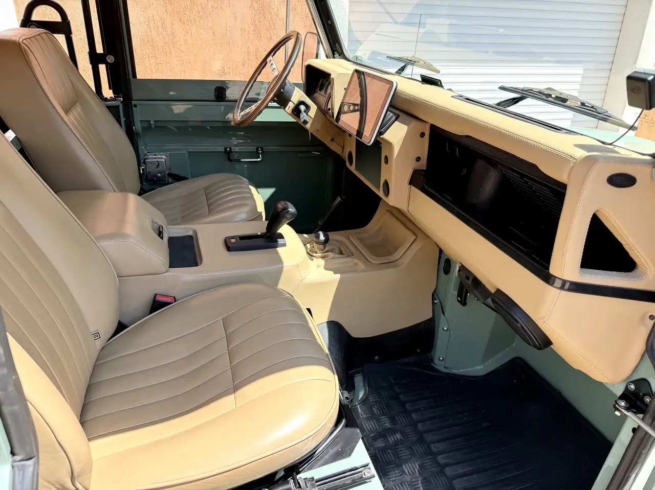 Land Rover Defender D90 ragtop, foto 10