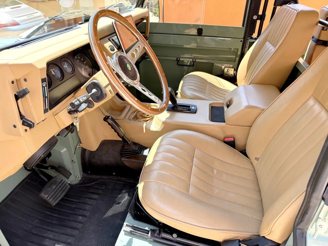 Land Rover Defender D90 ragtop, foto 9