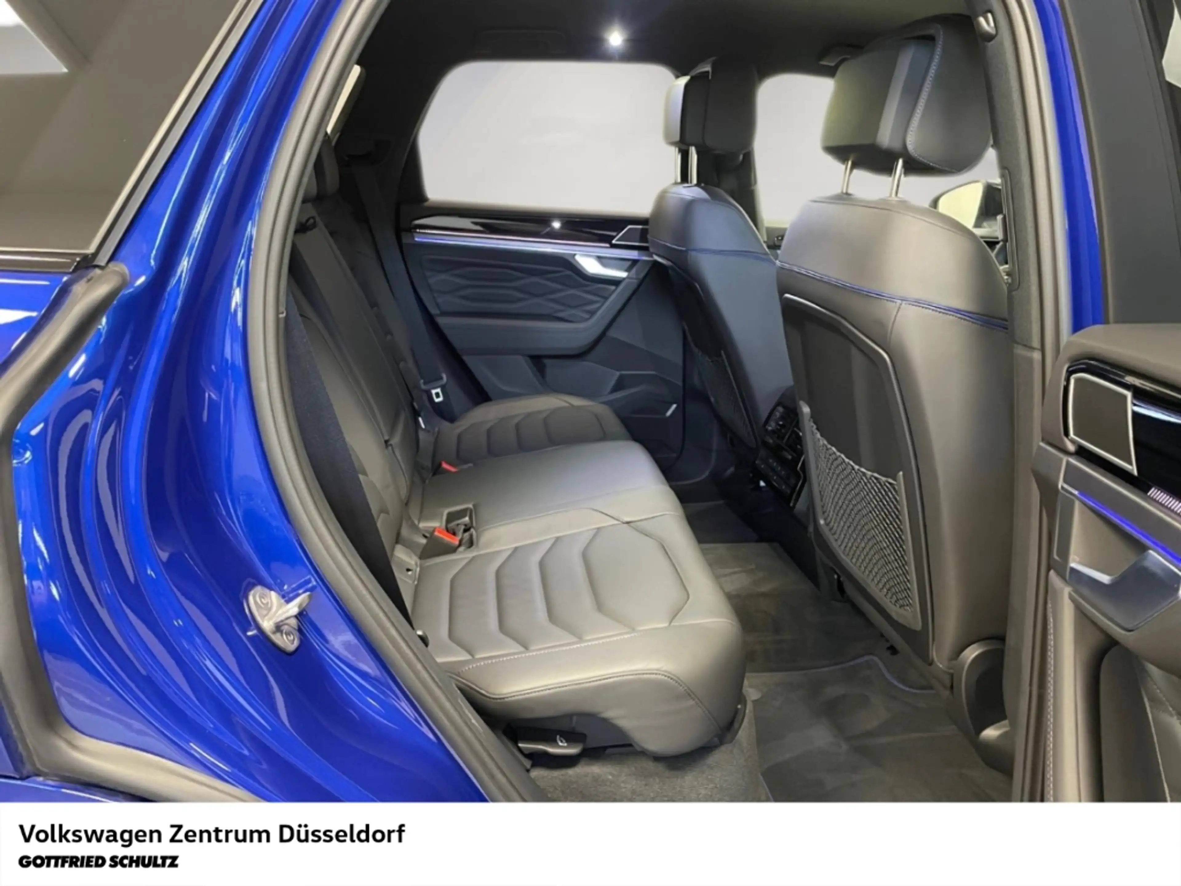 Volkswagen Touareg R 3.0 l eHybrid 4Motion Sitzheiz Head-Up AHK LED — photo 7