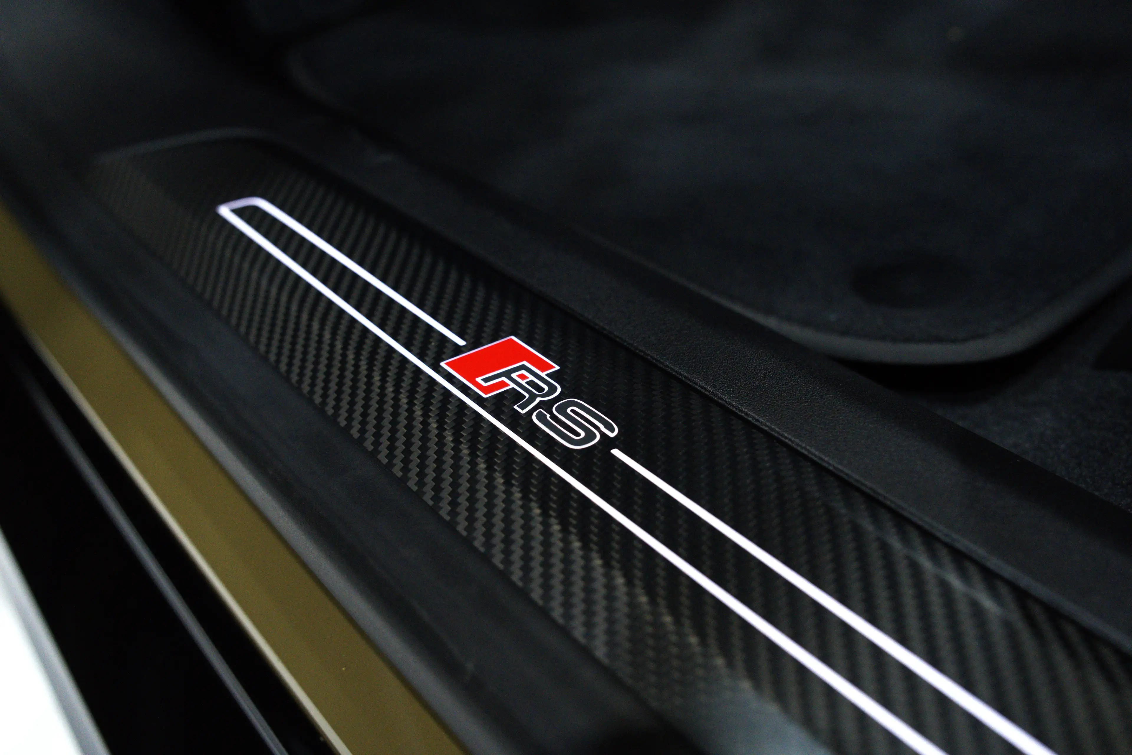Audi e-tron GT basis quattro*CARBON*MATRIX*HEAD-UP*B&O* — photo 15