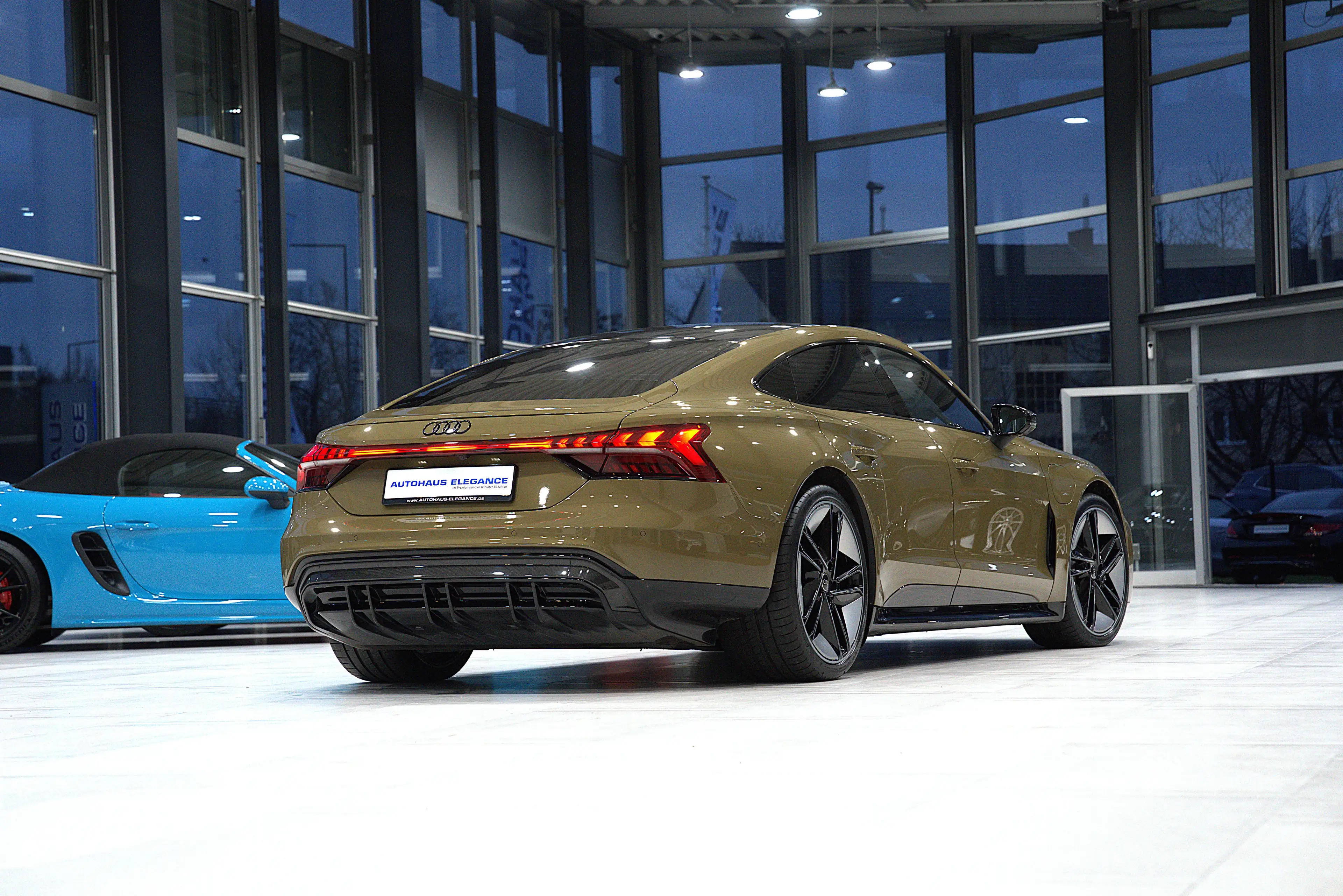 Audi e-tron GT basis quattro*CARBON*MATRIX*HEAD-UP*B&O* — photo 3