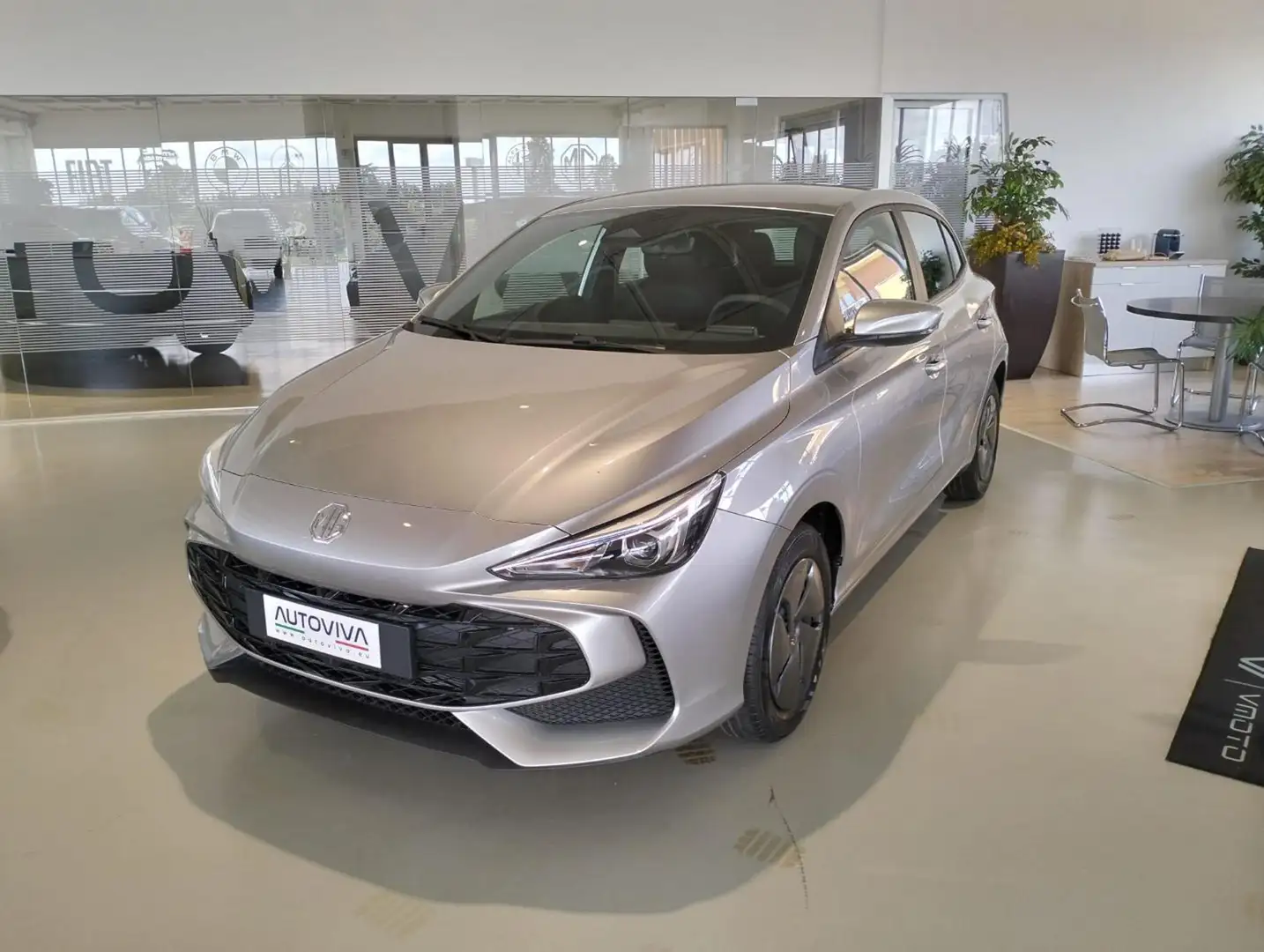 MG MG3 1.5 Standard Gris - 1