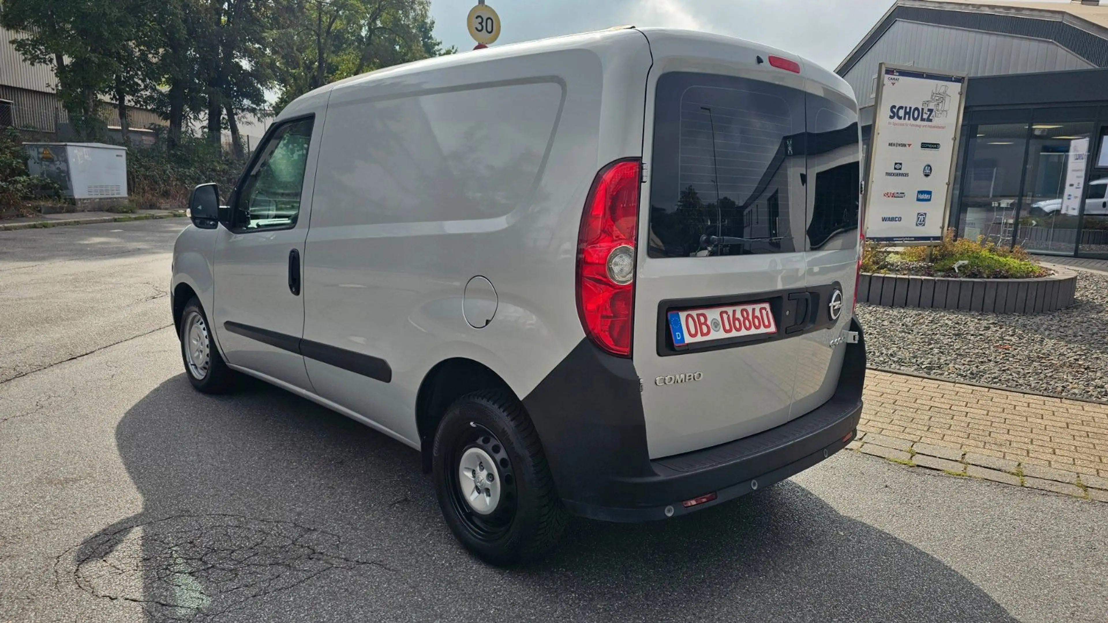 Opel Combo D Kasten L1H1 2,2t,Klima,PDC,EFH,SItzheizu — photo 6