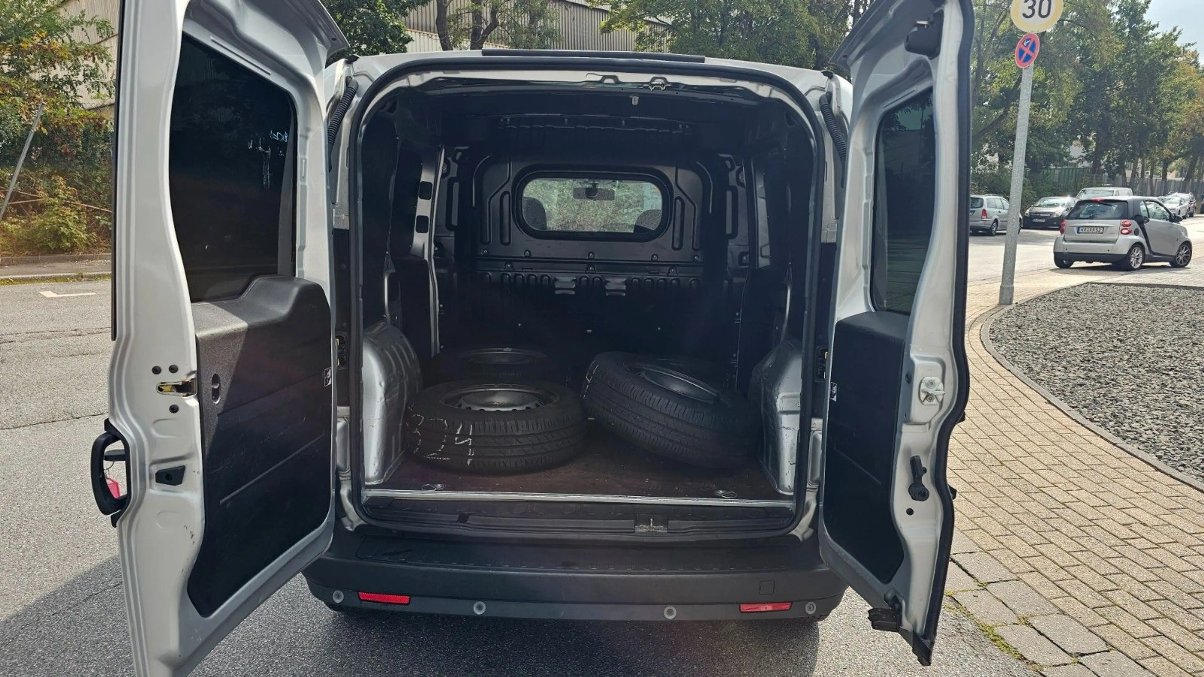 Opel Combo D Kasten L1H1 2,2t,Klima,PDC,EFH,SItzheizu — photo 9