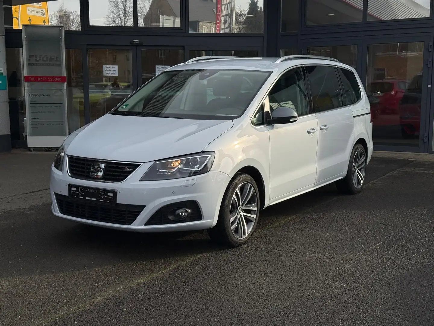 SEAT Alhambra 1.4 TSI DSG FR-Line 7-Sitzer|AHK|Xenon|Navi Argintiu - 2