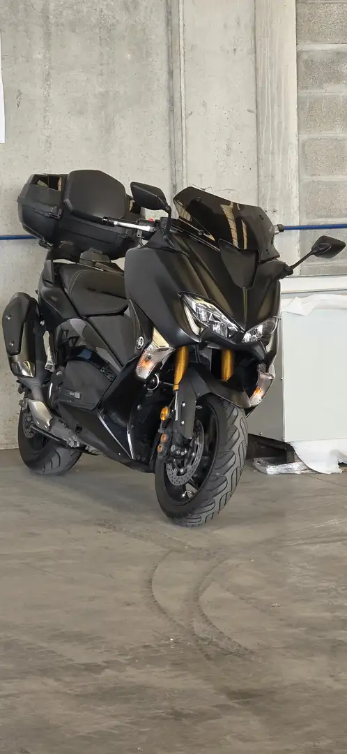 Yamaha TMAX 530 Black Nero - 1