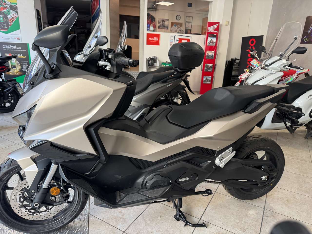 Honda Forza 750