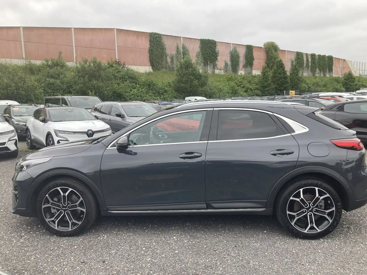 Kia XCeed 1.6T BLACK XDITION AUTOMATIK|GLASDACH Grau - 2
