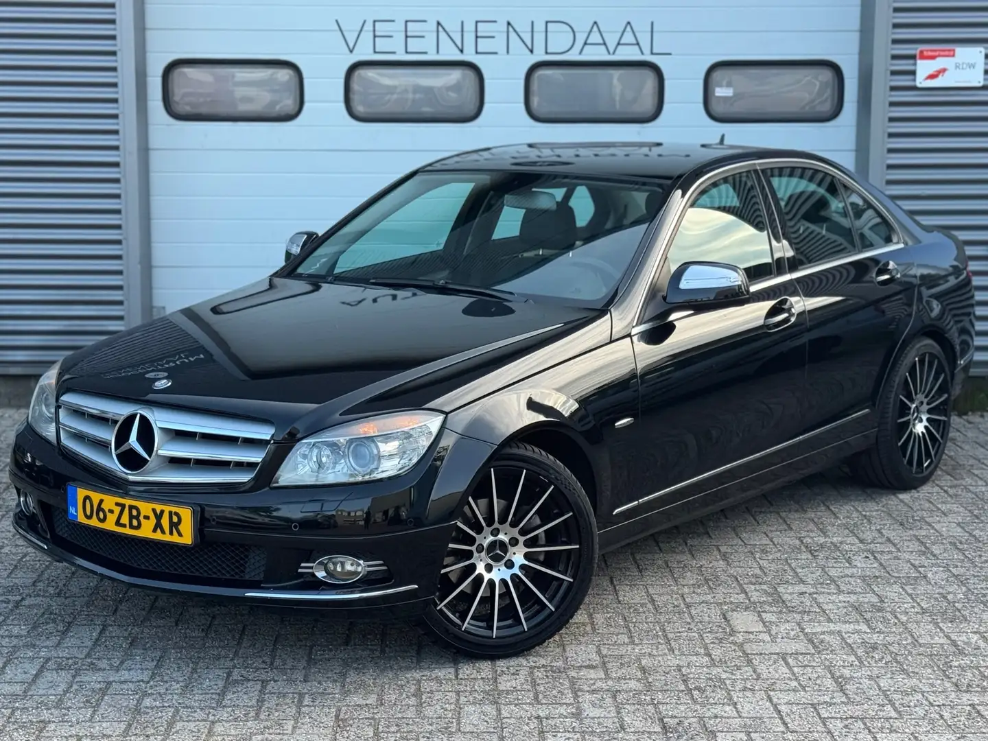Mercedes-Benz C 280 C280 V6 Avantgarde AUT H&K/LEDER/NL AUTO/XENON Чёрный - 2