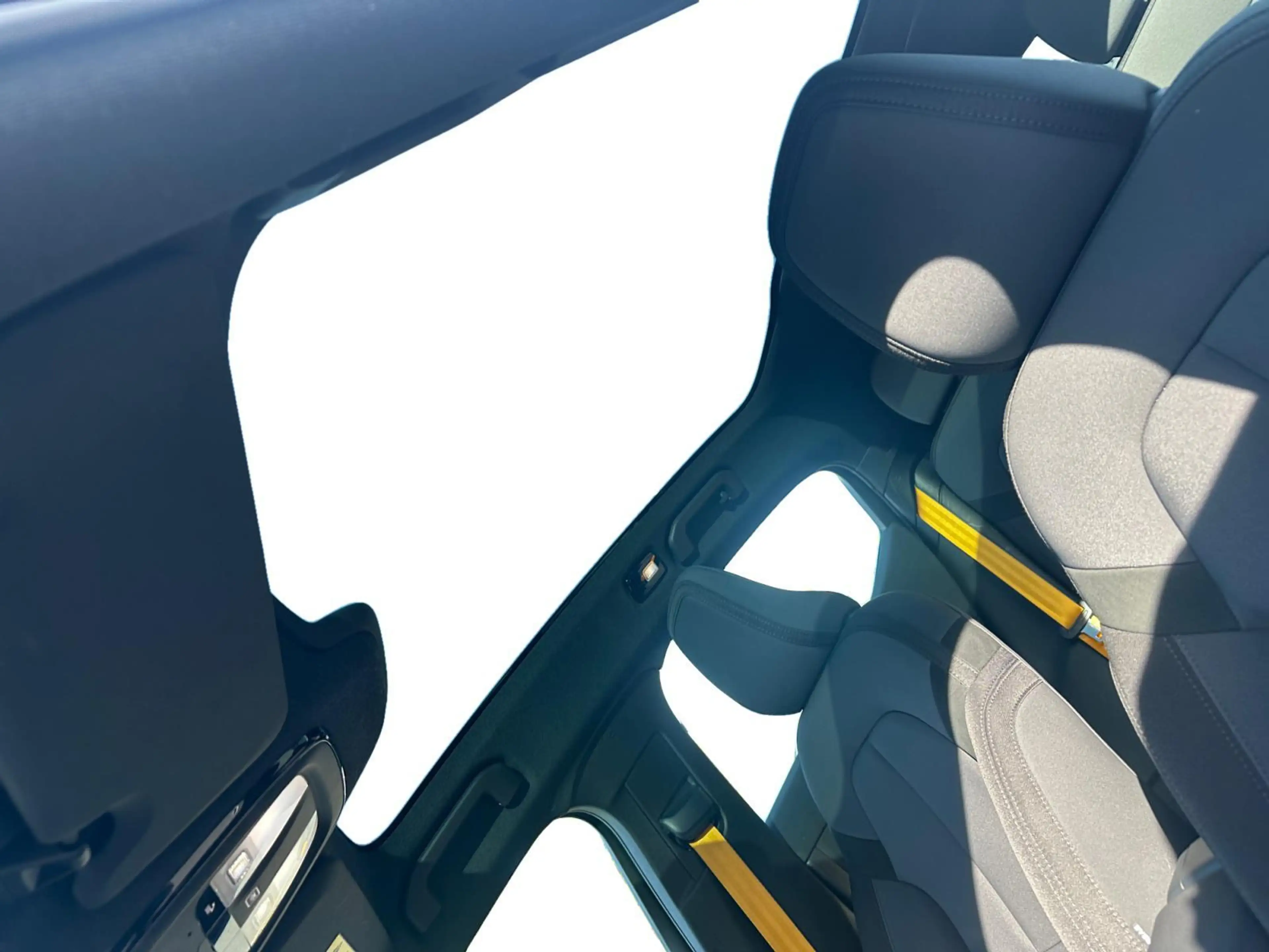 Polestar 2 Long Range Dual Motor Launch Edition 78kWh | Perfo — photo 11