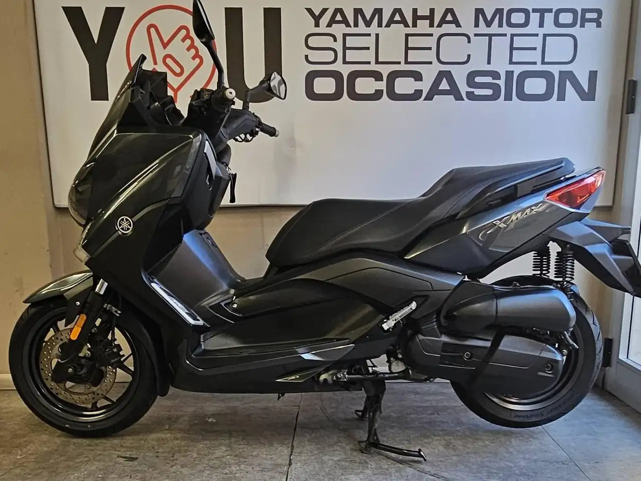 Yamaha X-Max 125