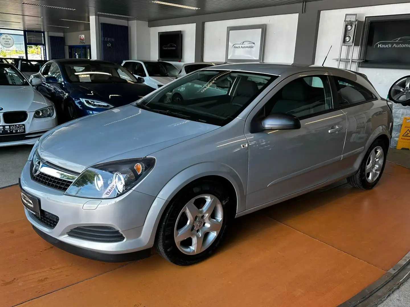 Opel Astra H GTC 86-TKM/AUT./NAVI/KLIMA/TEMPOMAT Argent - 1