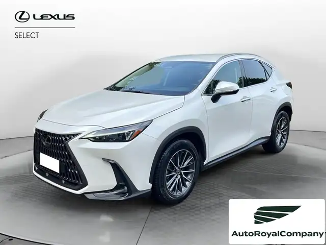 Lexus NX 300 Plug-in Premium 4WD MY22