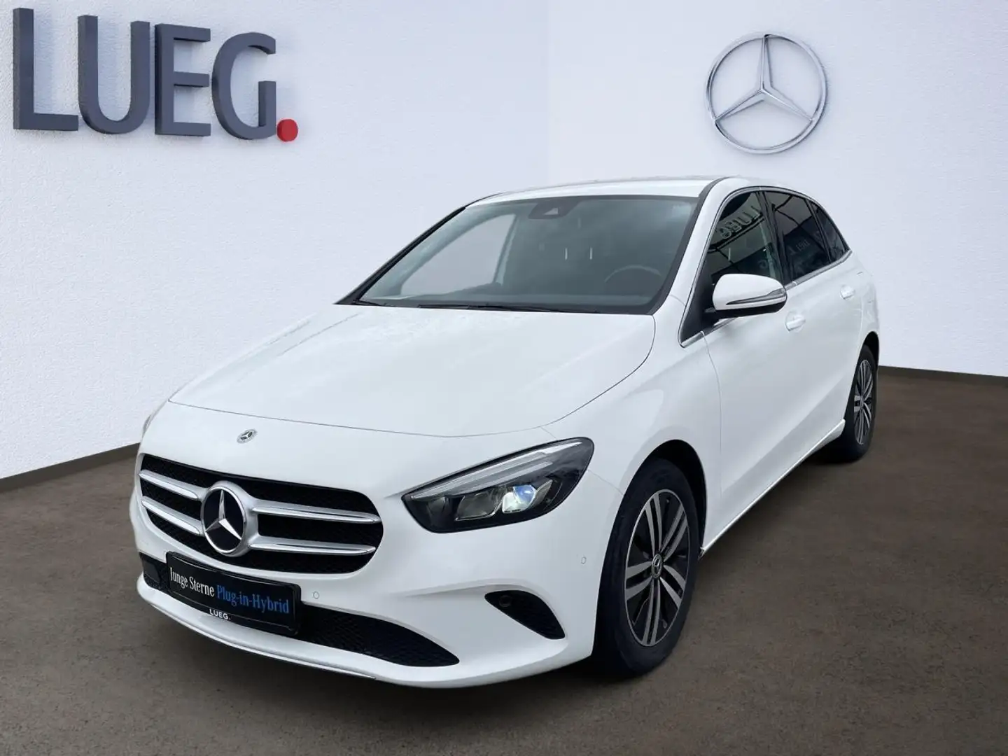 Mercedes-Benz B 250 e PROGRESSIVE+LED+KAMERA+NAVIGATION+AHK Weiß - 1