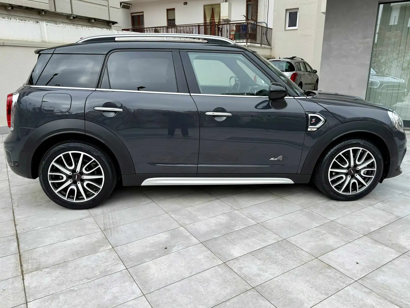 MINI Cooper SD Countryman 2.0 all4 auto JCW Gris - 2
