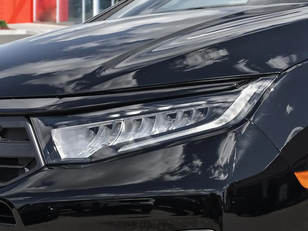 Honda Odyssey снимка Honda Odyssey