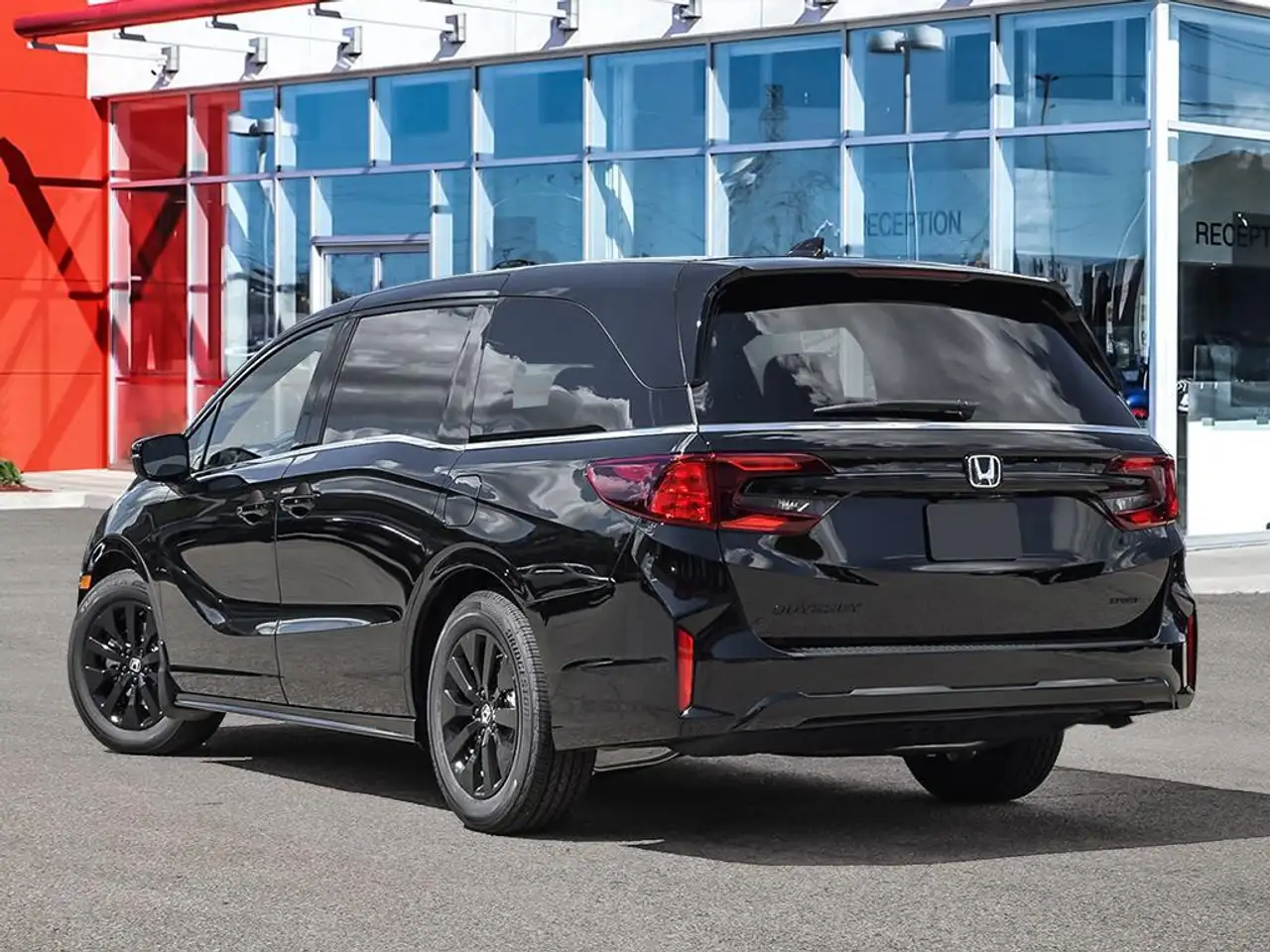 Honda Odyssey снимка Honda Odyssey