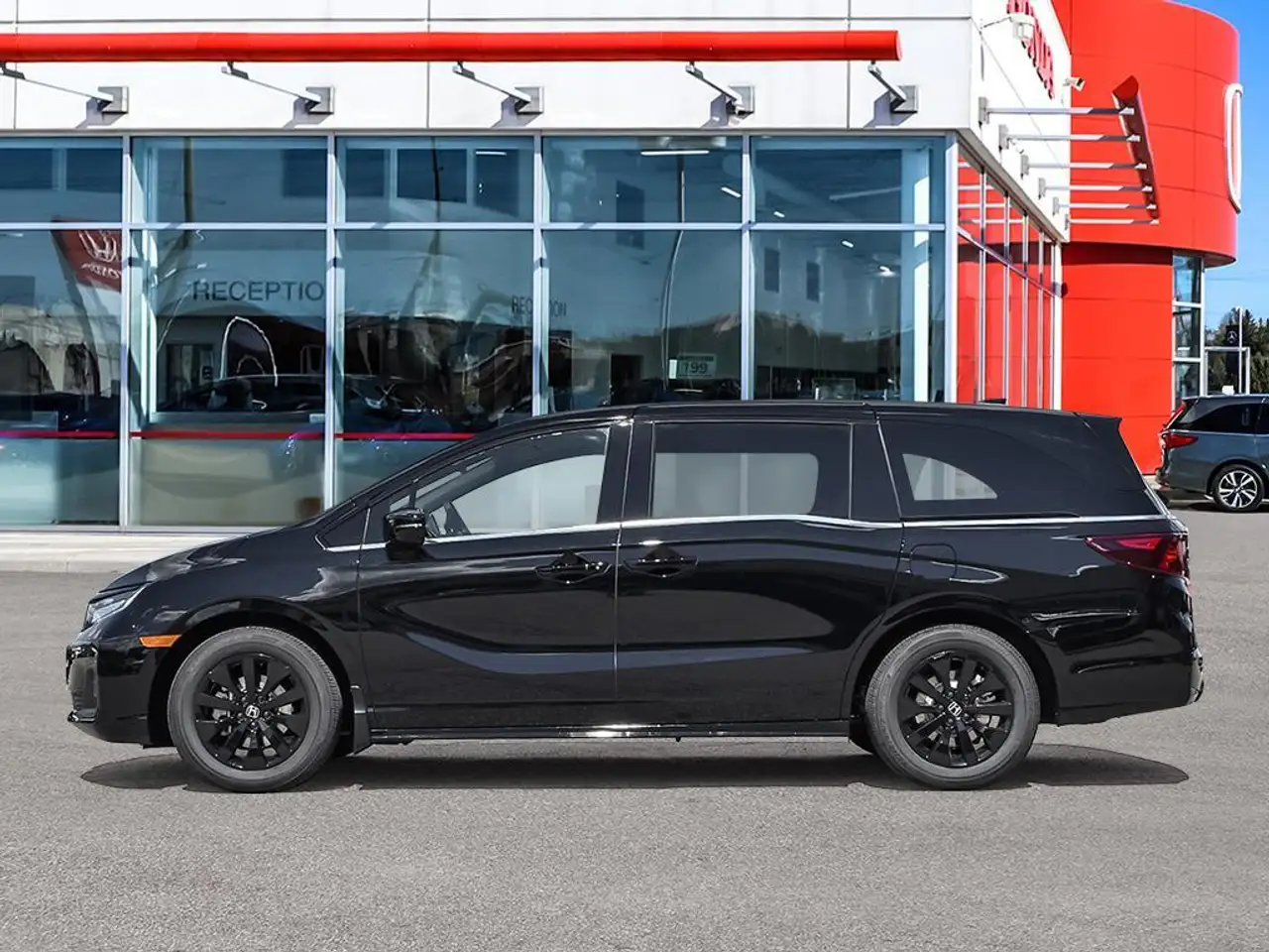 Honda Odyssey снимка Honda Odyssey