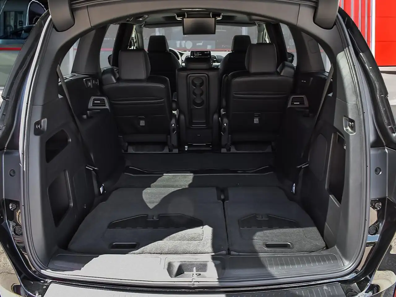 Honda Odyssey снимка Honda Odyssey