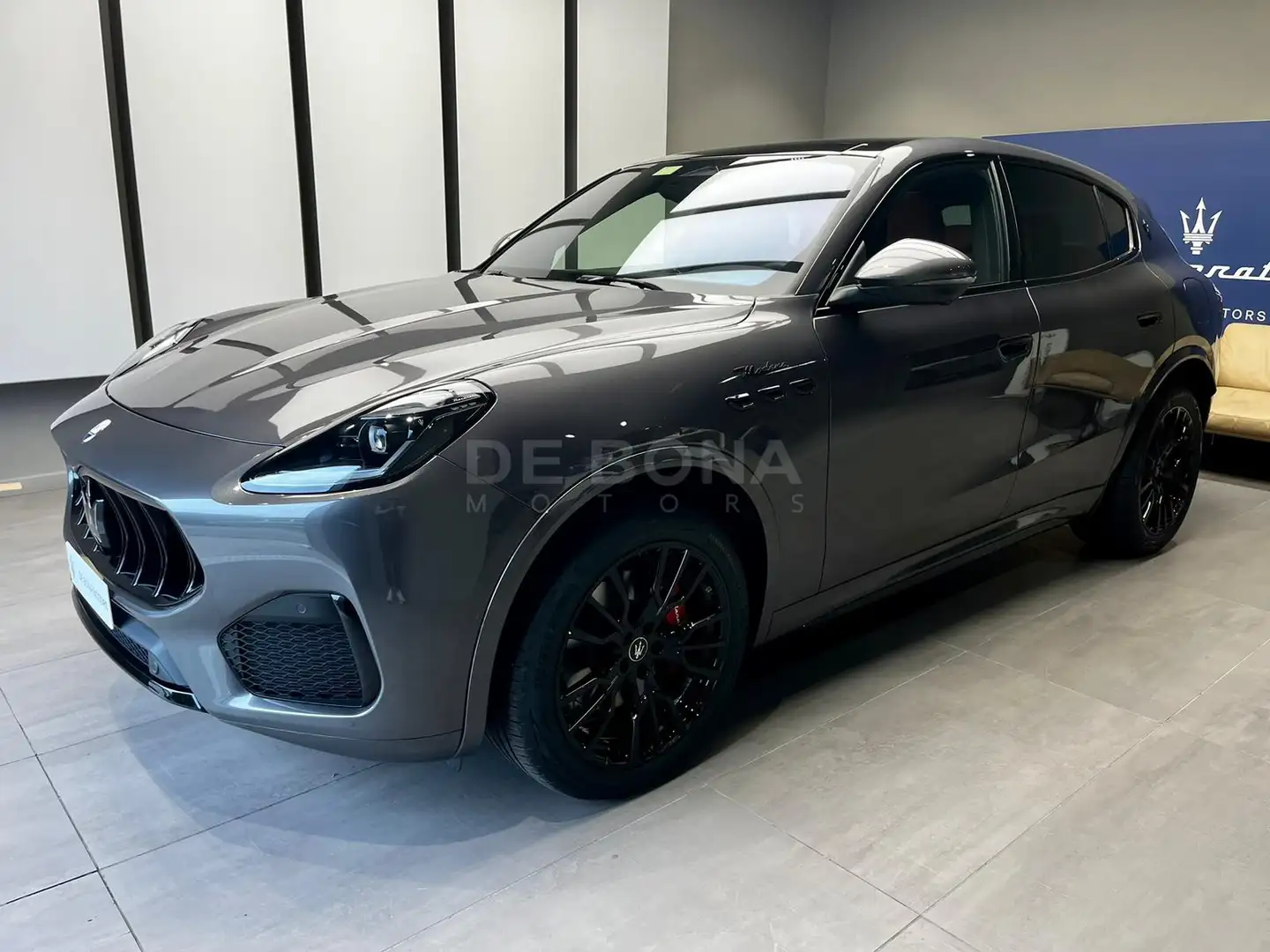 Maserati Grecale 2.0 mhev modena 330cv auto Gris - 1