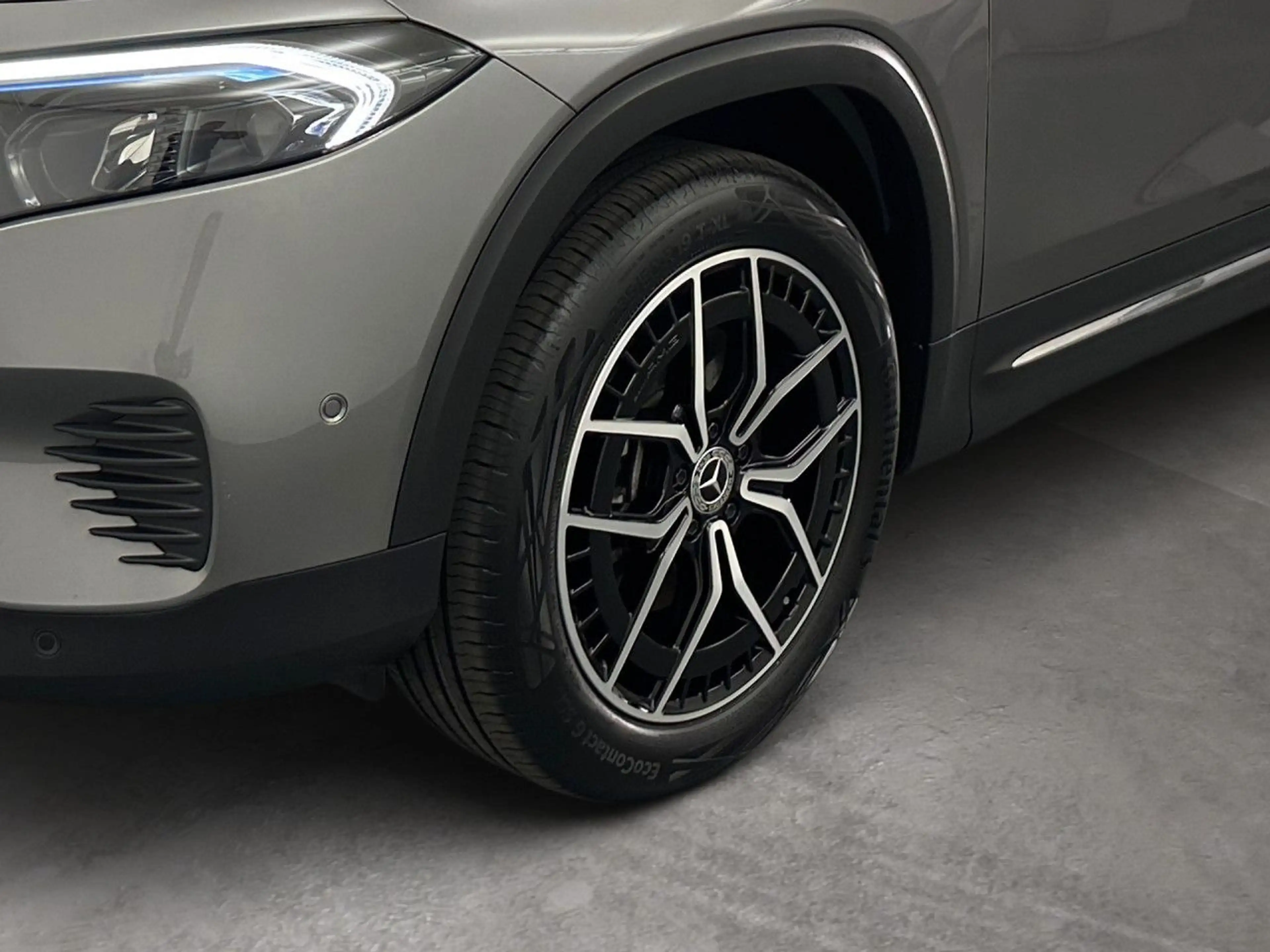 Mercedes-Benz EQB 250 Pano LED Keyl-GO Kamera Laderaump PTS Temp — photo 8