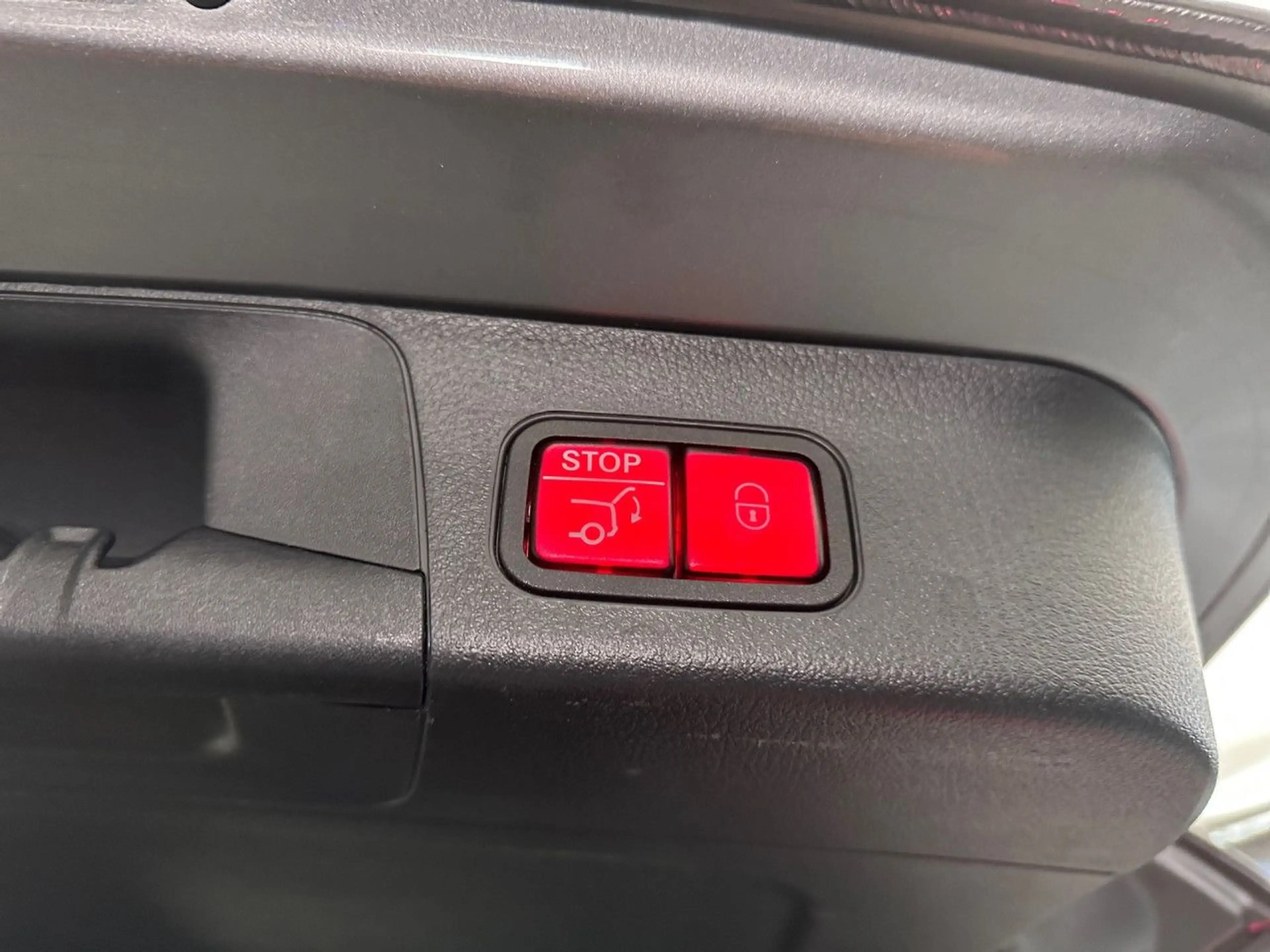Mercedes-Benz EQB 250 Pano LED Keyl-GO Kamera Laderaump PTS Temp — photo 15