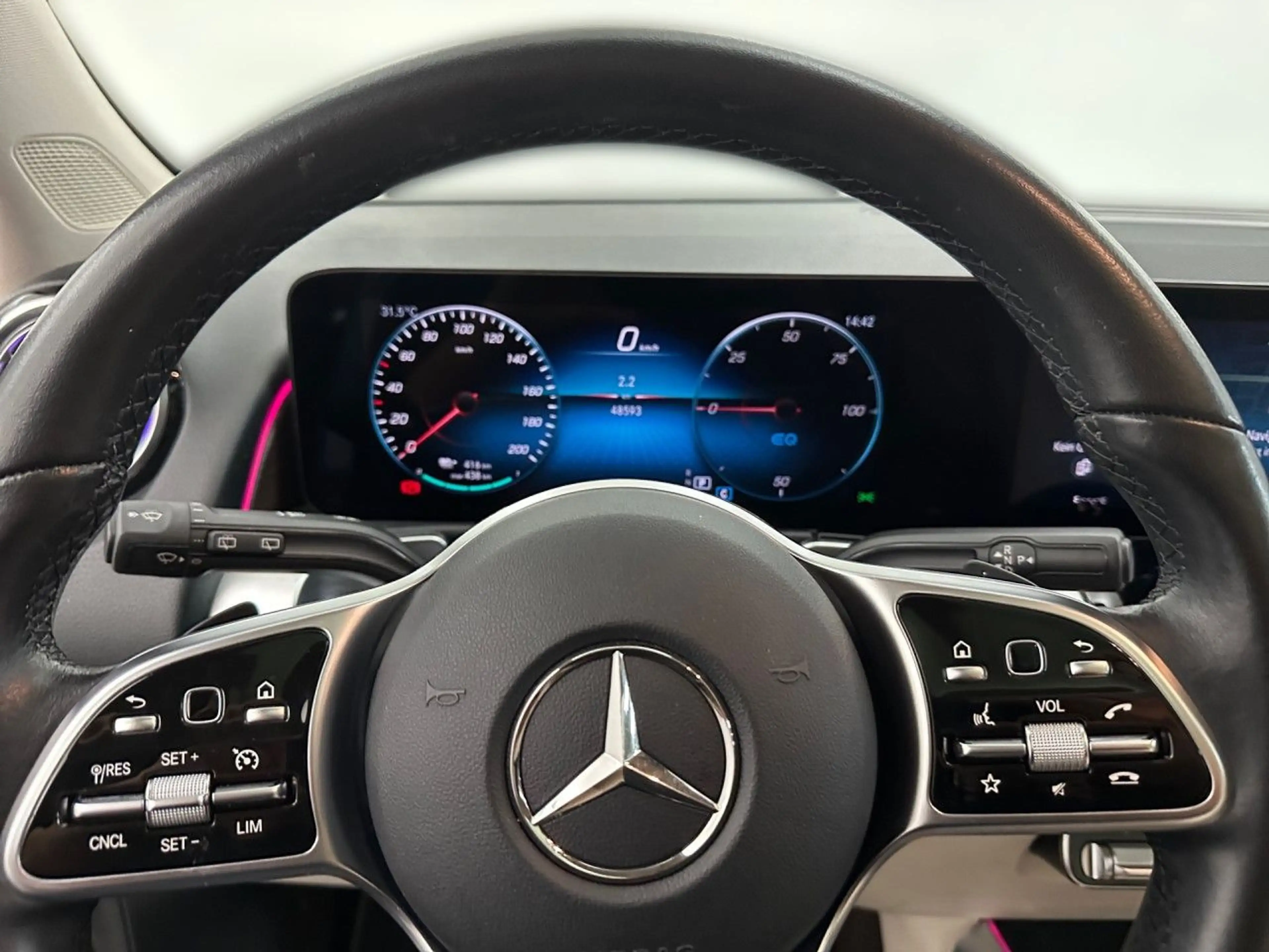 Mercedes-Benz EQB 250 Pano LED Keyl-GO Kamera Laderaump PTS Temp — photo 10