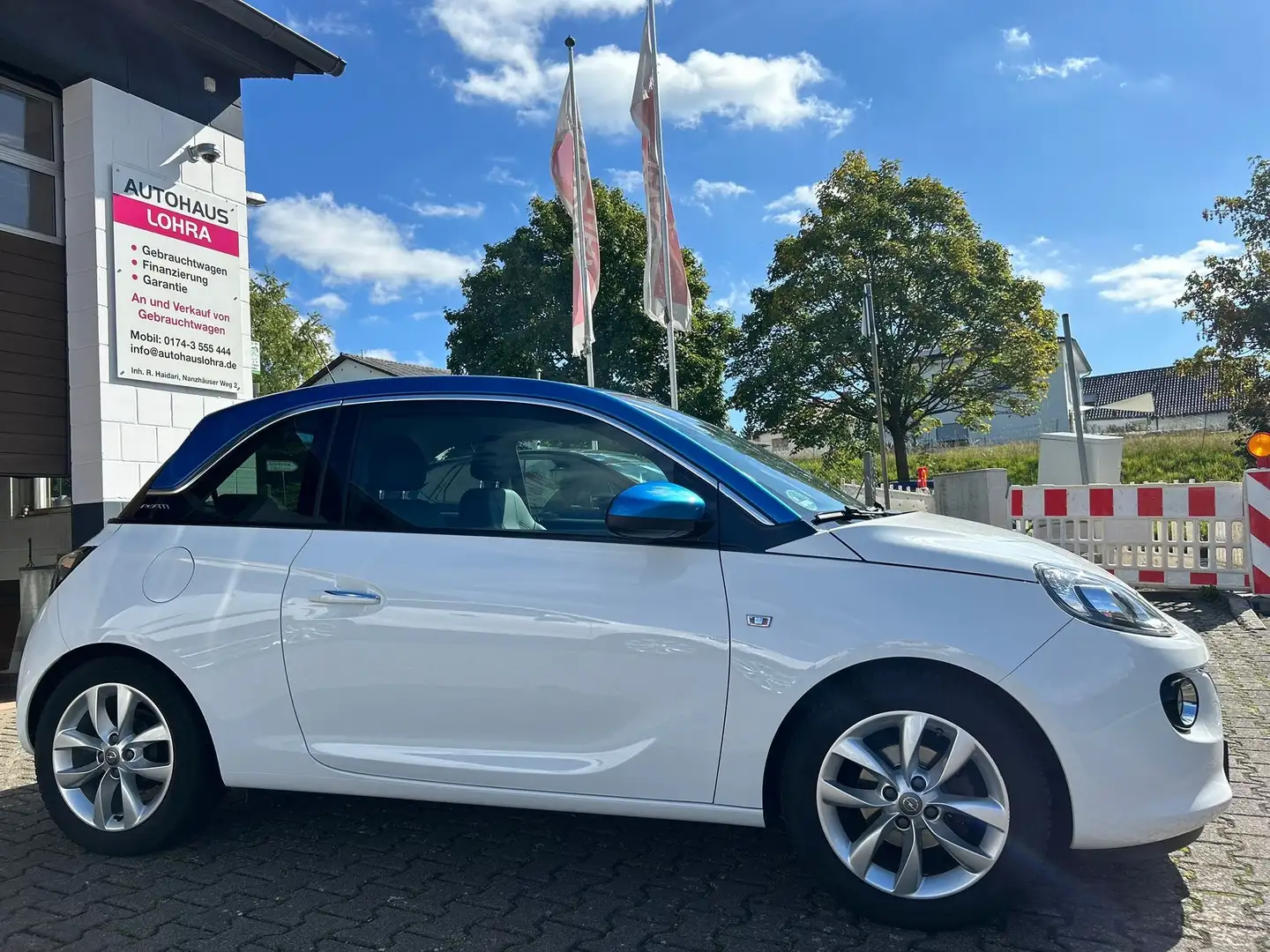 Opel Adam 1,4 Ltr. - 64 kW 16V Unlimited Weiß - 1