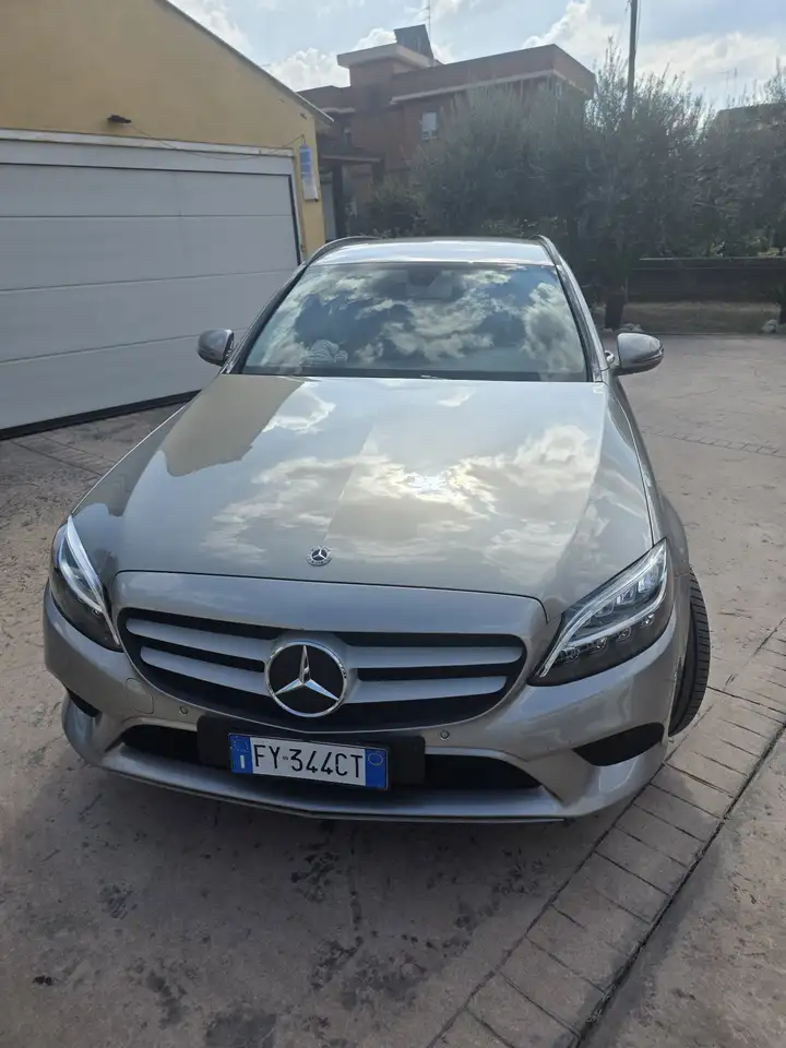 Mercedes-Benz C 220
