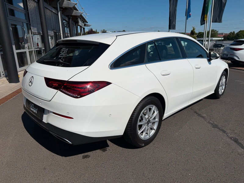Mercedes-Benz CLA 200 — photo 4