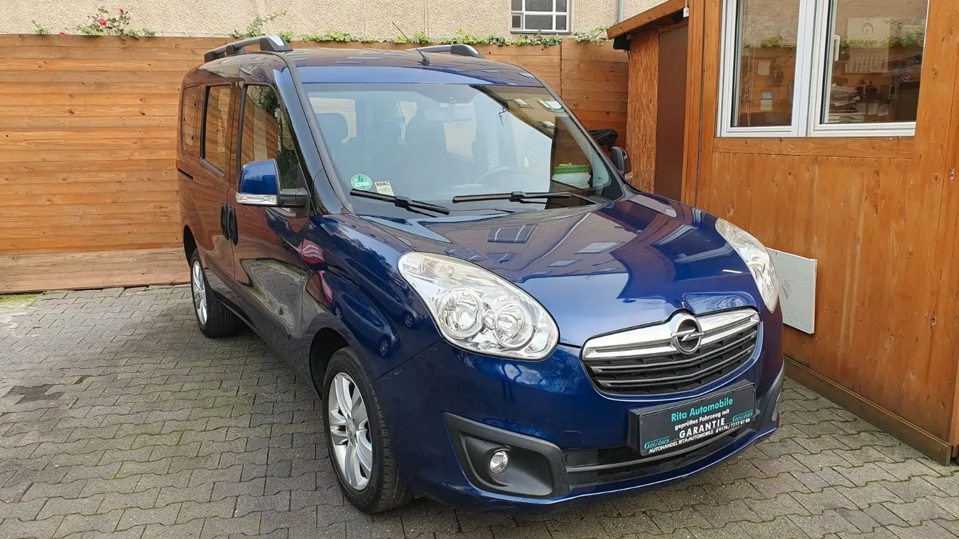 Opel Combo 1.4, Klima, Isofix, SHZ, Tüv Neu, 7 Sitze Modrá - 1