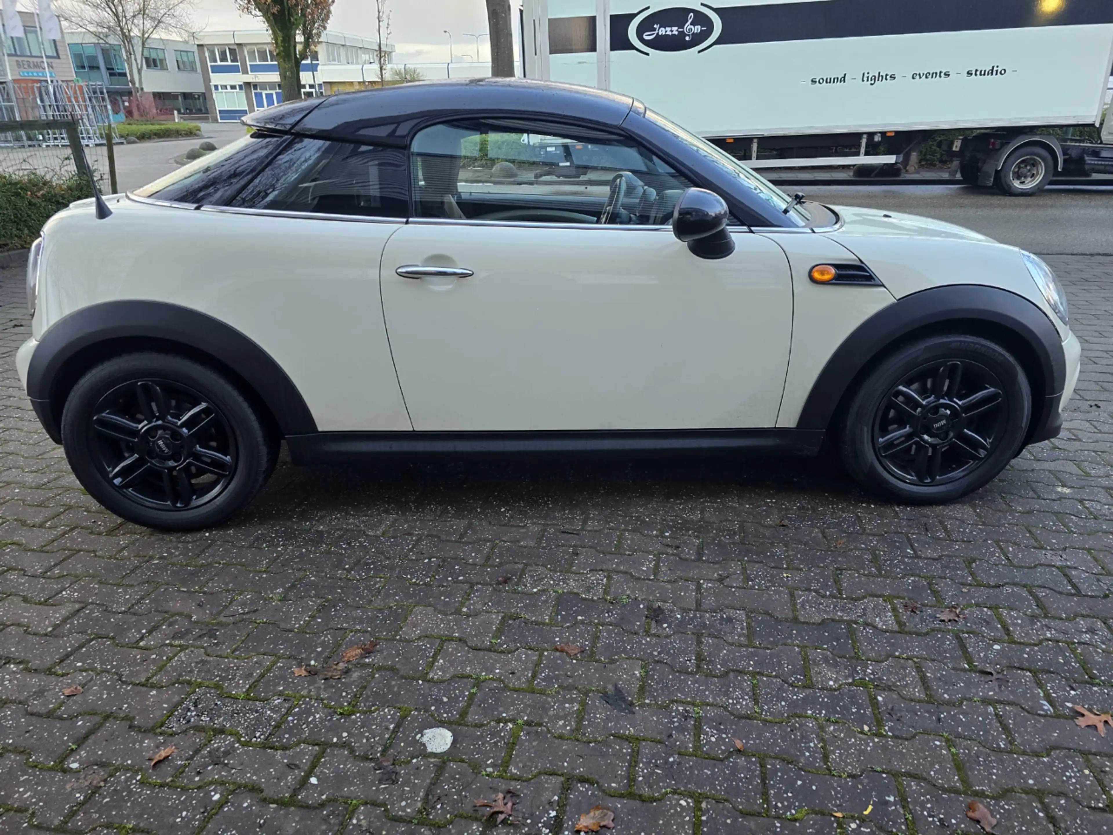 MINI Cooper Coupe 1.6 COOPER — photo 10