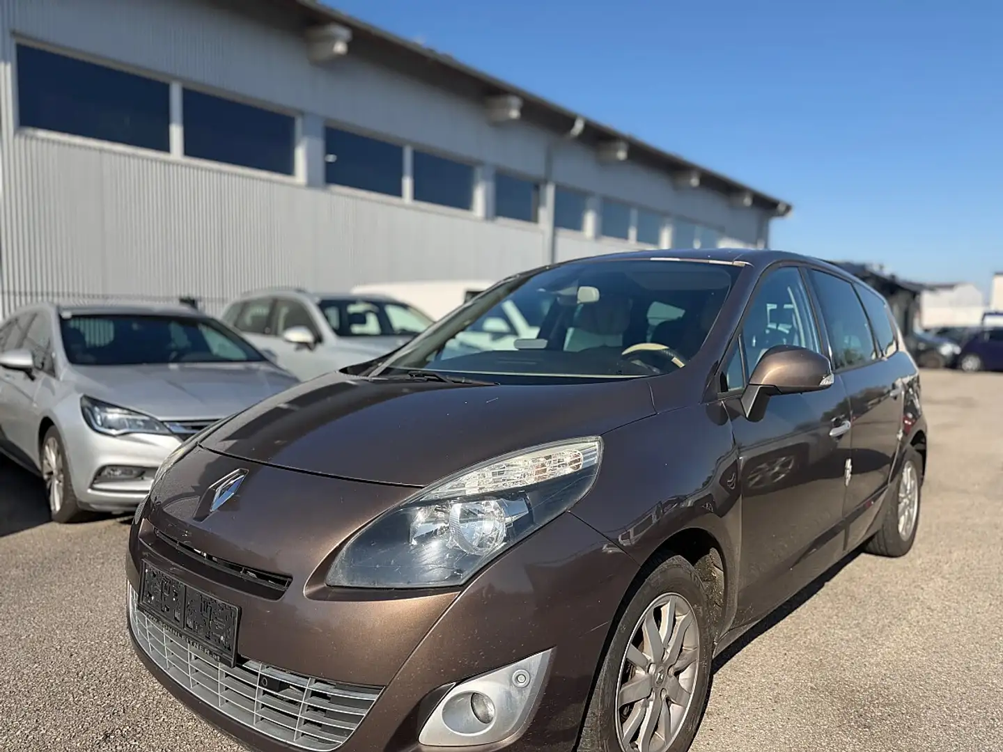 Renault Grand Scenic Grand Scénic 1,9 dCi DPF *Pickerl 8/2026+4* Grau - 1