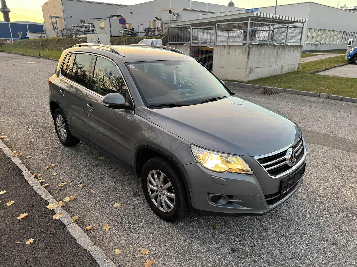 Volkswagen Tiguan 2,0 TDI CR DPF 4Motion Trend&Fun Aut. Blau - 2