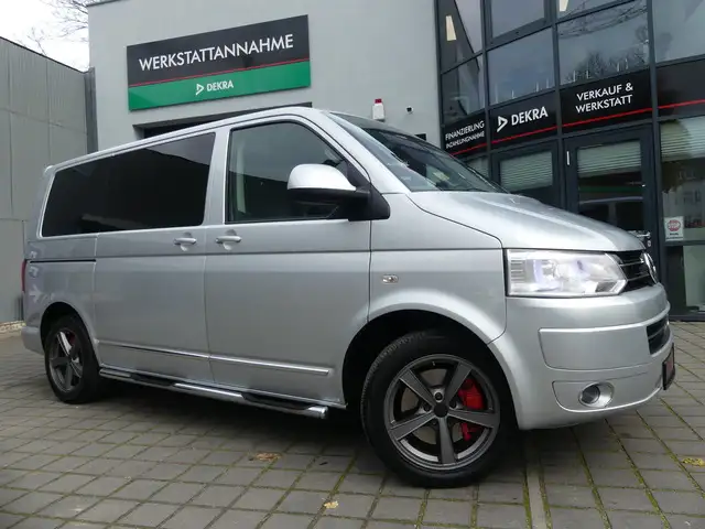 Volkswagen T5 Multivan BiTDI Highline 2XSCHIEBTÜR/7SITZE/STHZ