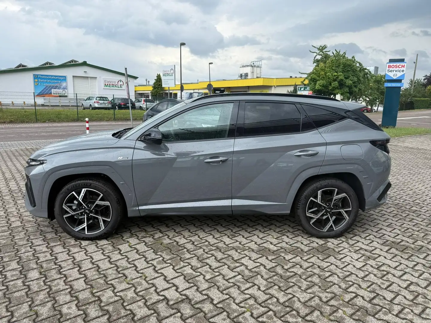 Hyundai TUCSON N Line 1.6 T-GDI MHEV Matrix*Pano*Krell* Grau - 2