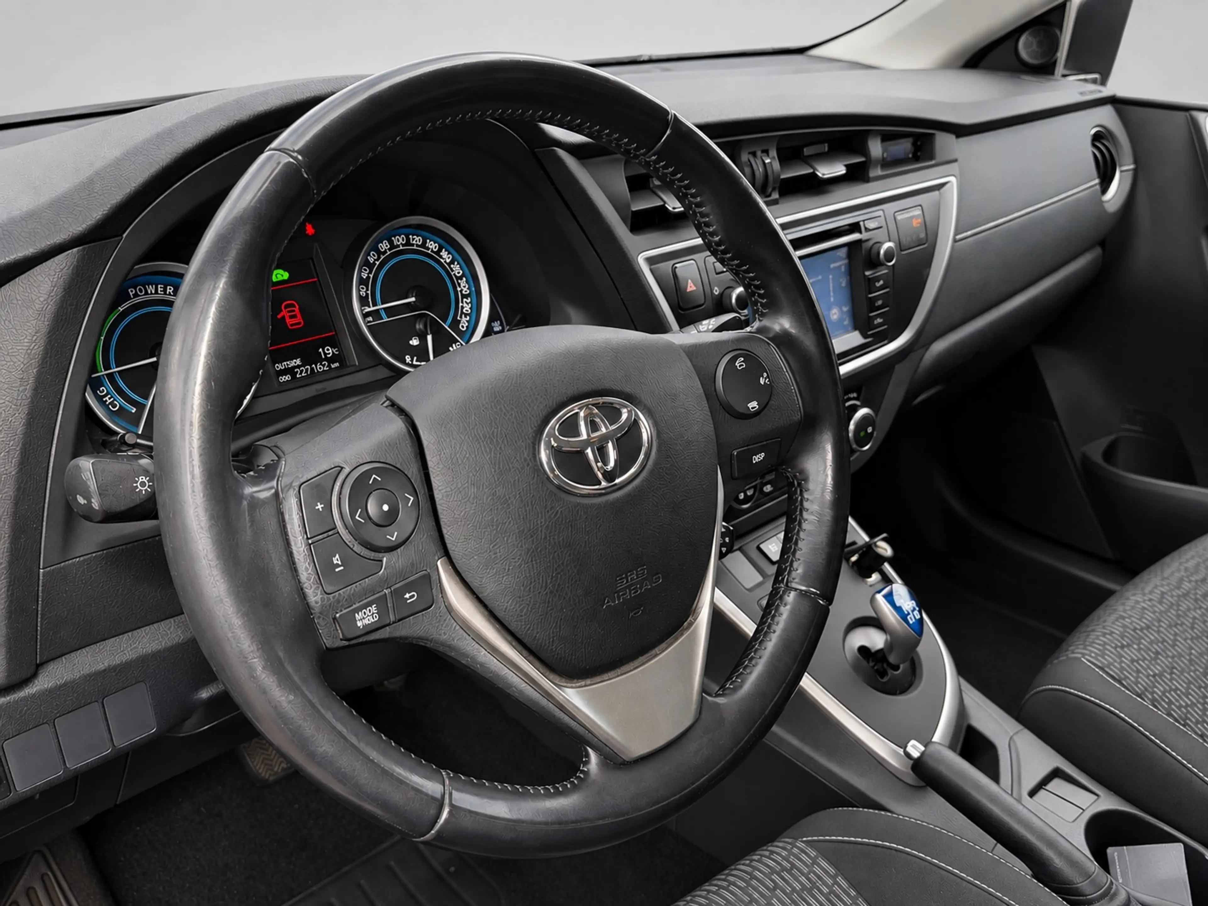 Toyota Auris Touring Sports 1.8 Hybrid Lease I NAVI. I CRUISE I — photo 8