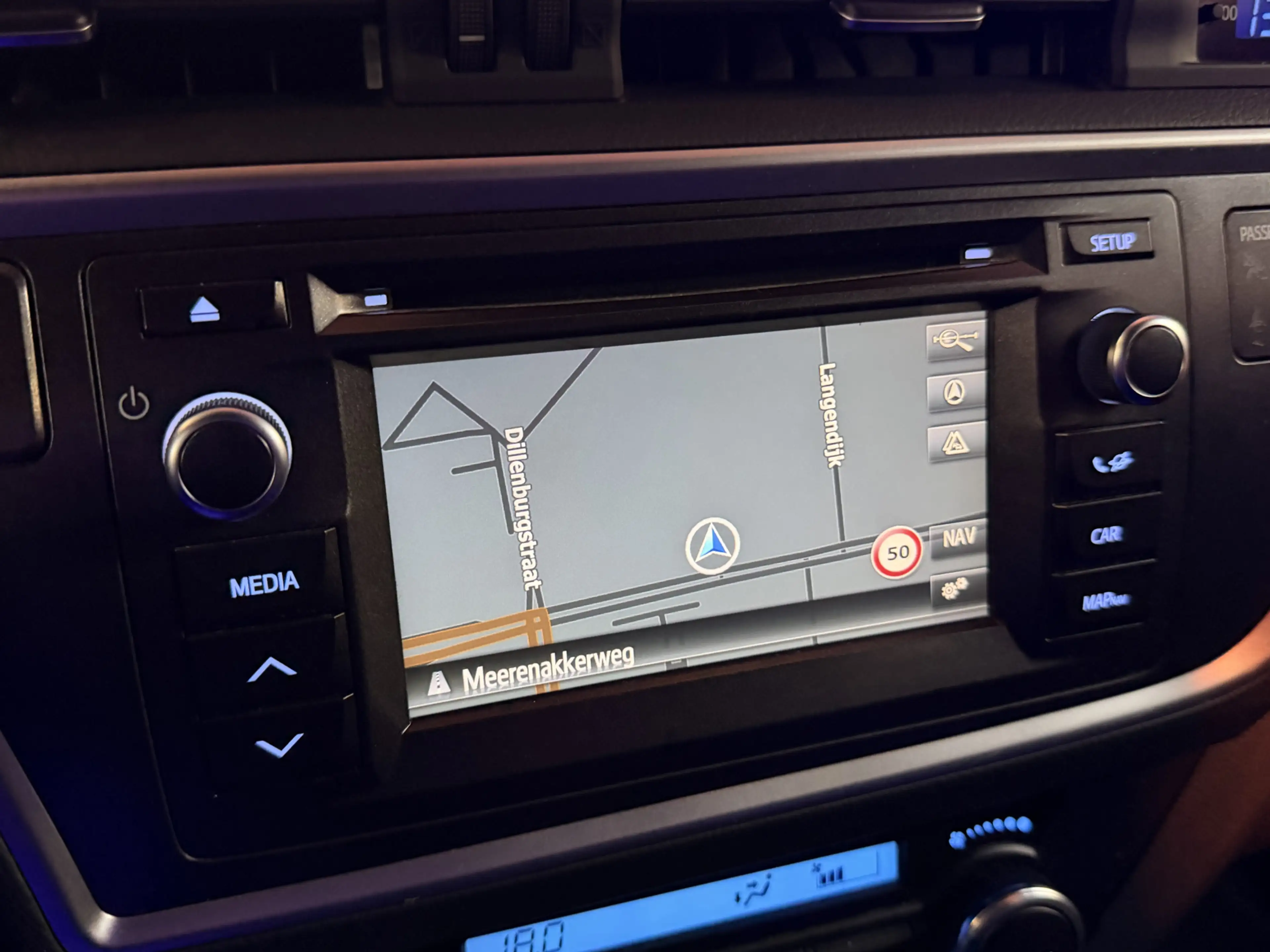 Toyota Auris Touring Sports 1.8 Hybrid Lease I NAVI. I CRUISE I — photo 13