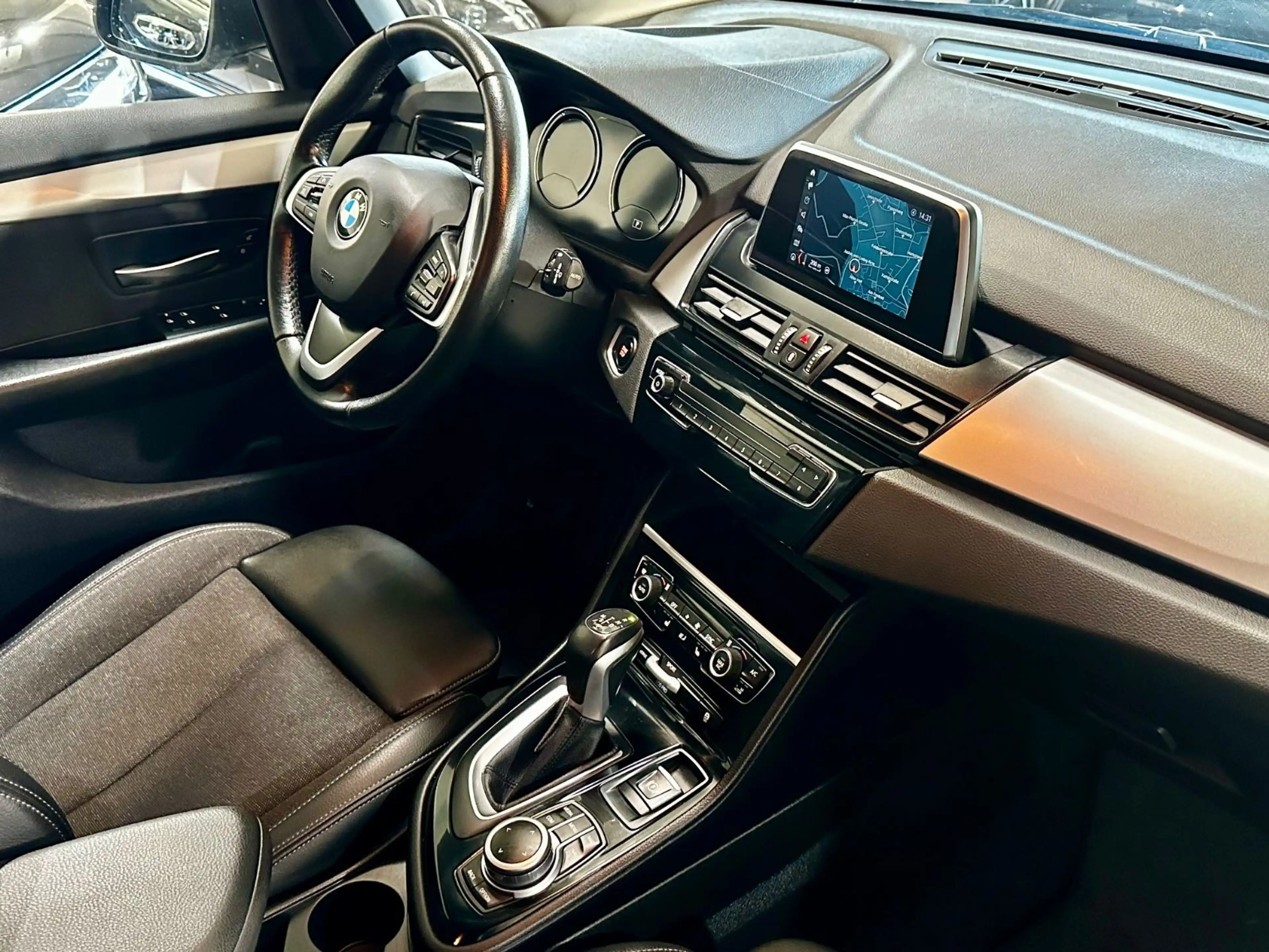 BMW 225 XE,i-Performance,Sport,Facelift,LED,VOLL,TOP — photo 11
