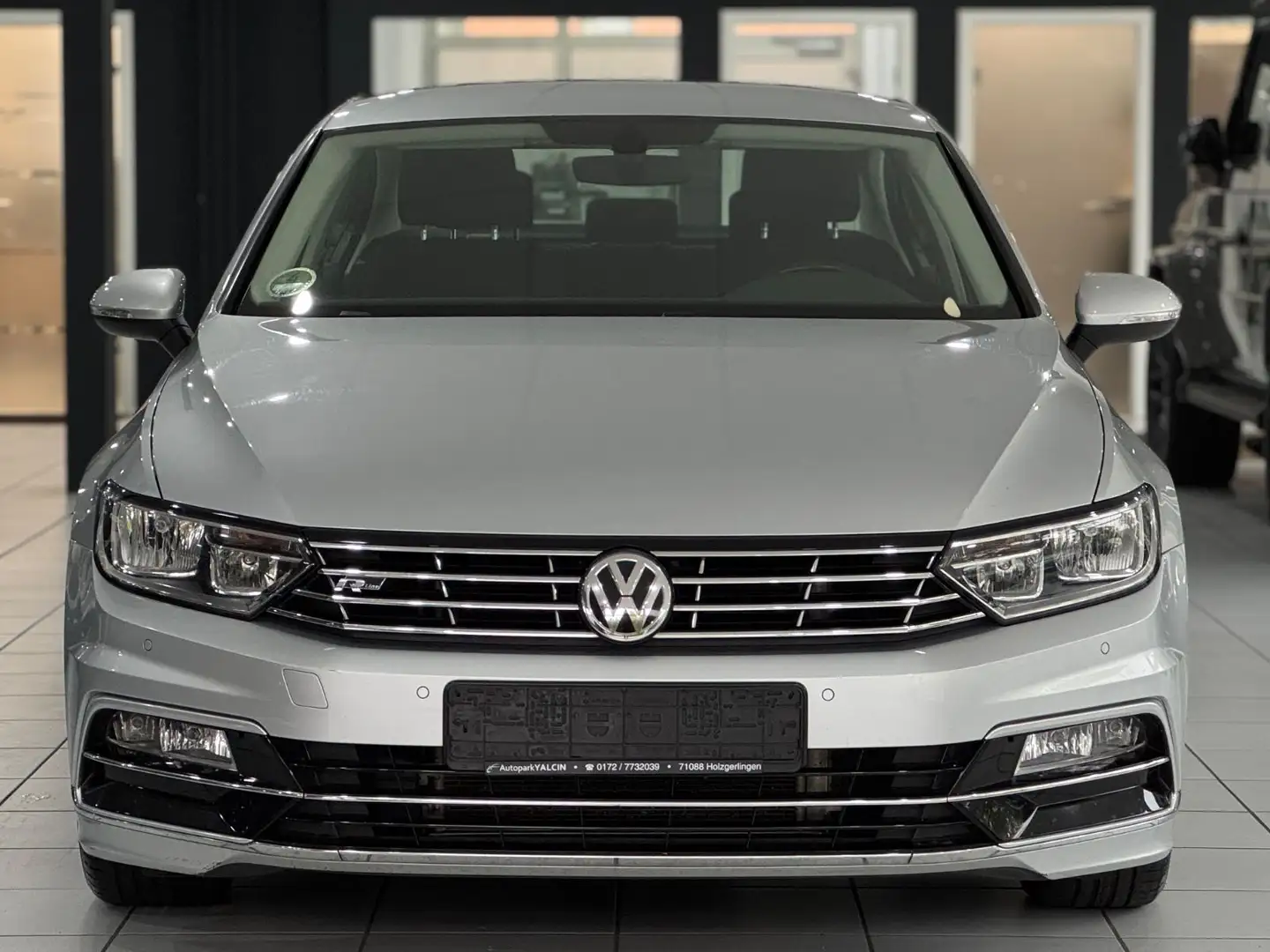 Volkswagen Passat 1.4T *R-LINE*LIM.*NAVI*MULTI*LED*SHZ*EU6* Silber - 2