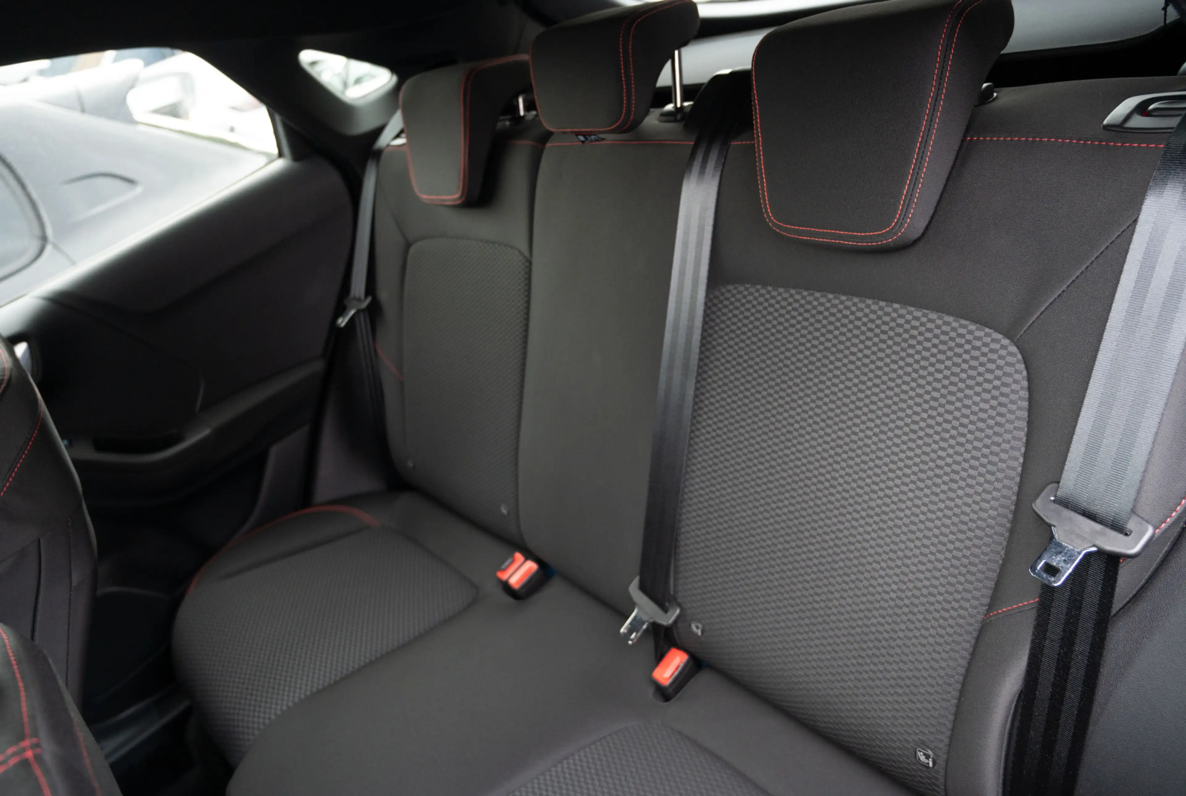 Ford Puma ST-Line 1.2 EcoBoost *WINTER-PAKET*ALLWETTER*KOMFORT-PAKET — photo 7