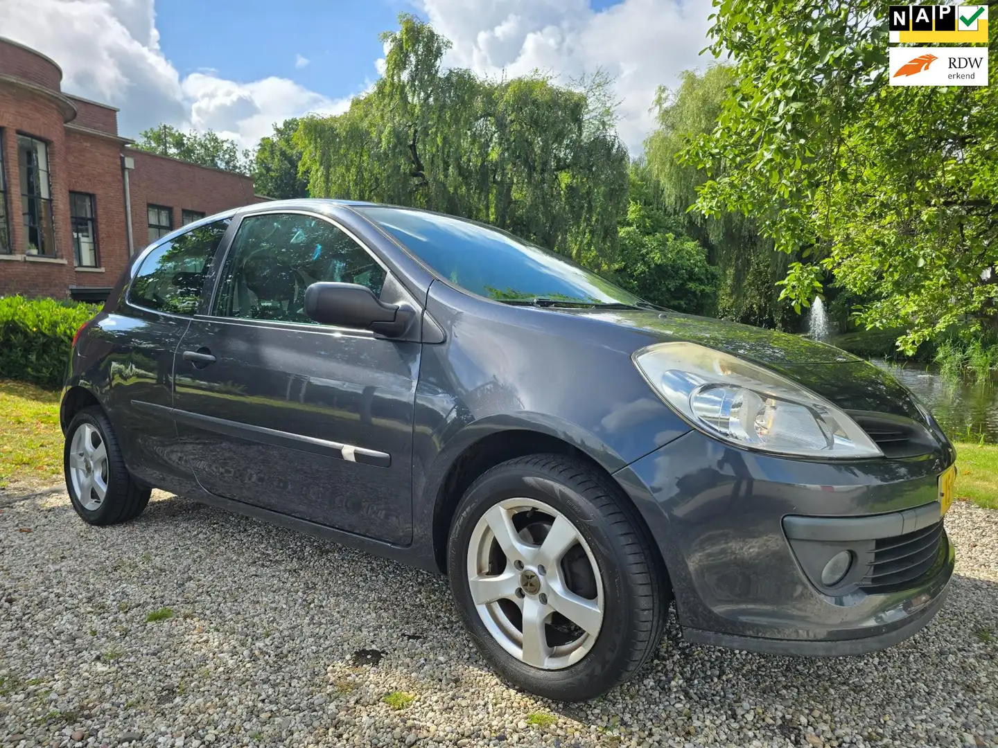 Renault Clio 1.2-16V Special Line AIRCO Gri - 1