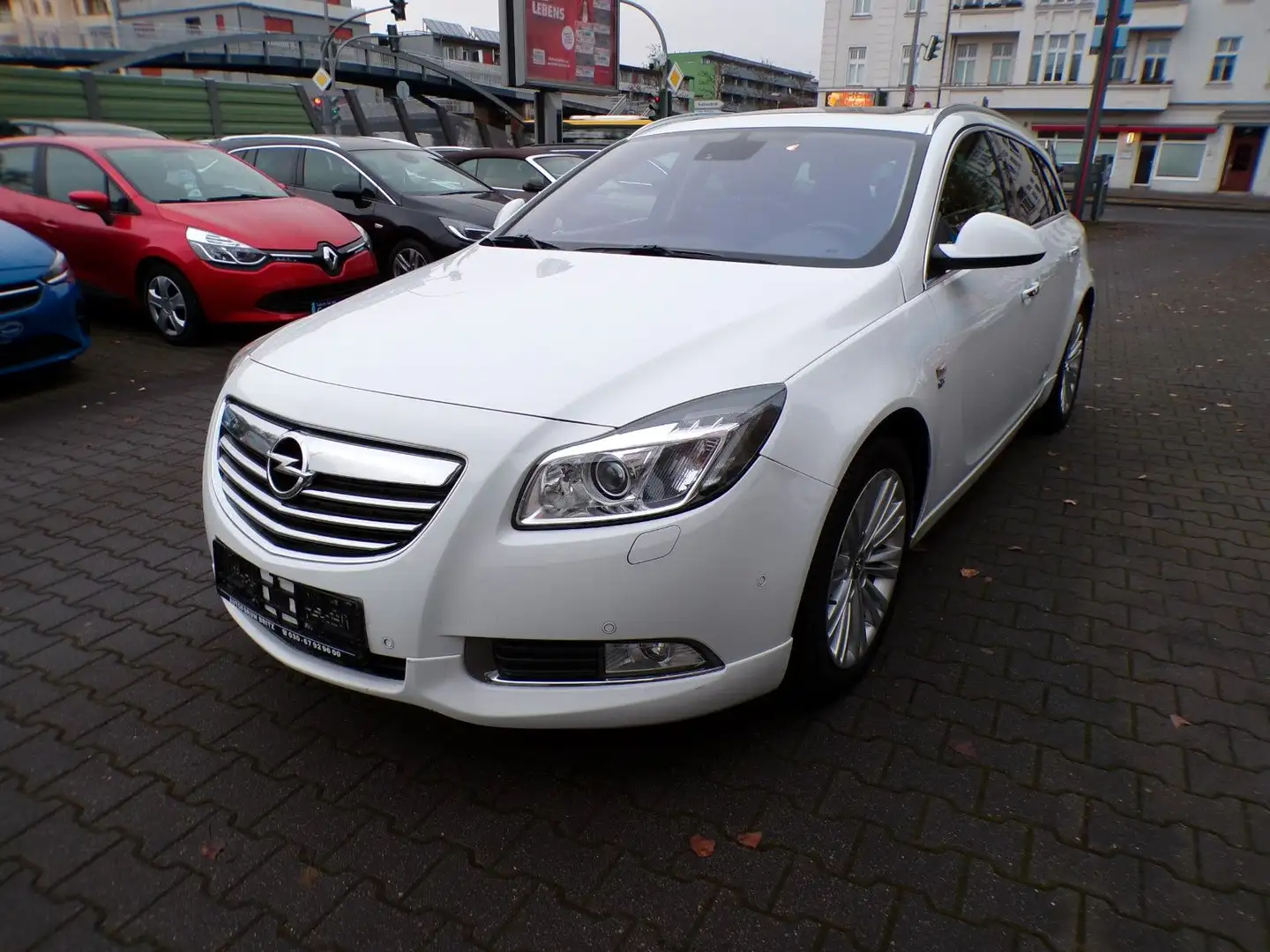 Opel Insignia Sports Tourer 2.0 CDTI OPC Line Weiß - 1